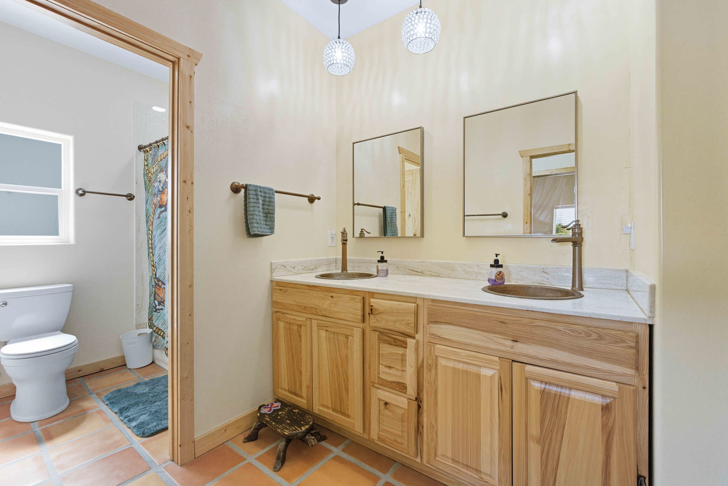 Veguita, New Mexico, 87062, United States, 4 Bedrooms Bedrooms, ,2 BathroomsBathrooms,Residential,For Sale,1974497