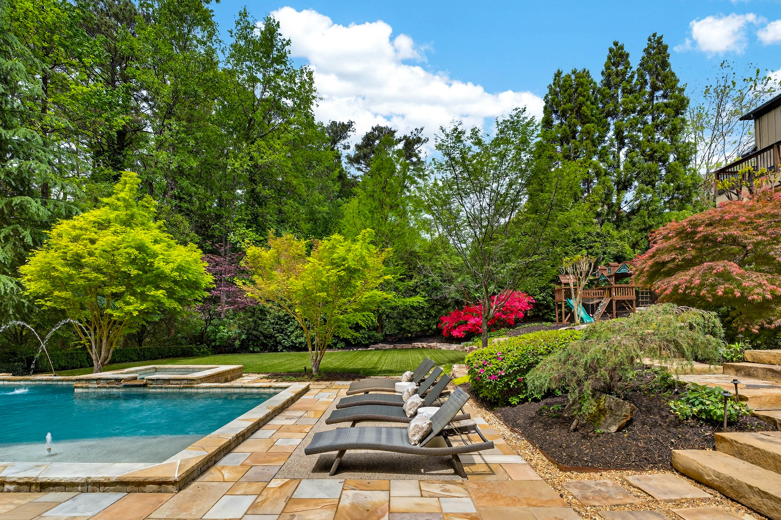  A Private, Resort-Caliber French Country Estate - 物件實景