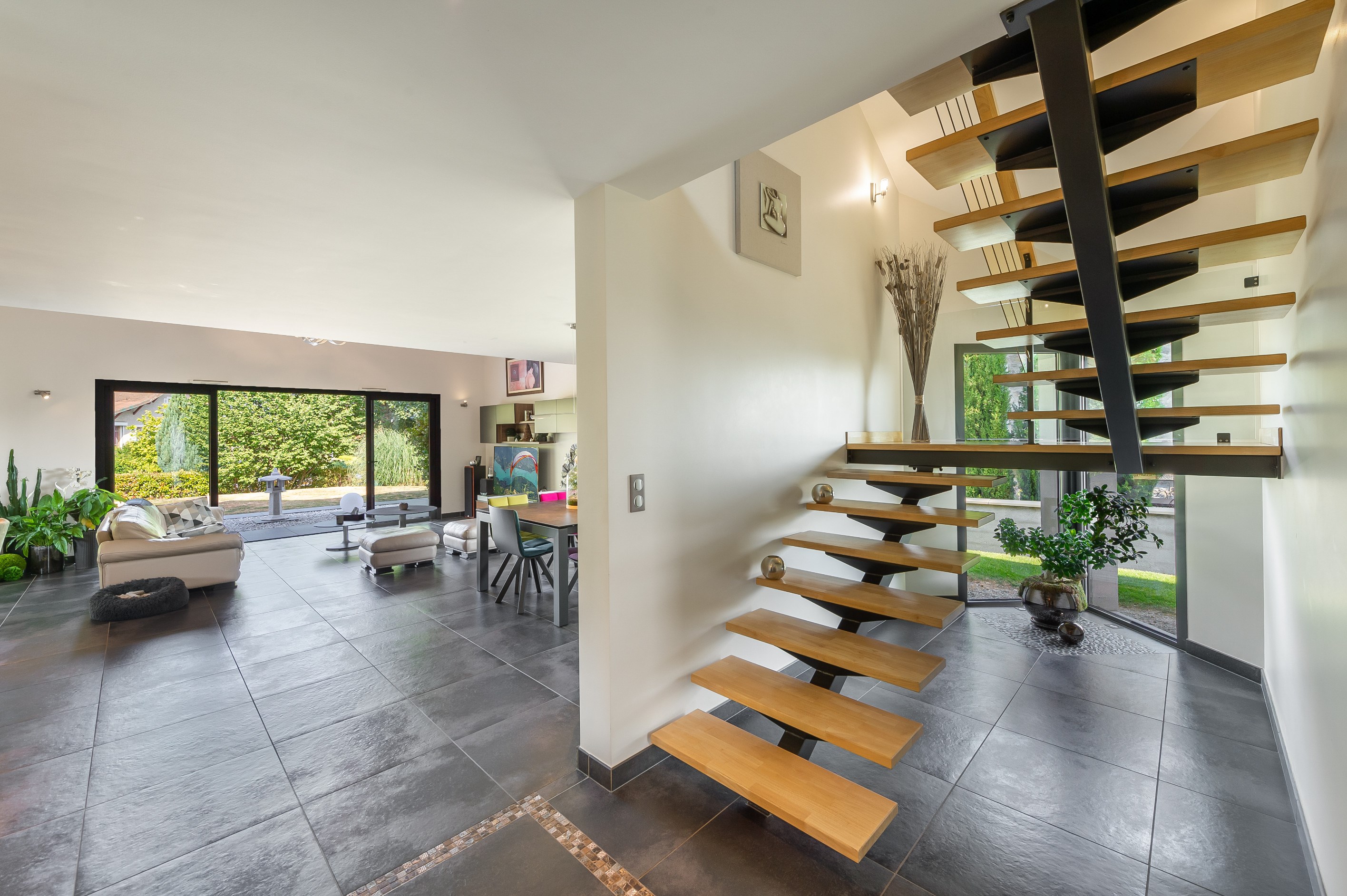  Near Evian, in Maxilly, a charming modern villa with 151 sq m of living space, … - 物件實景