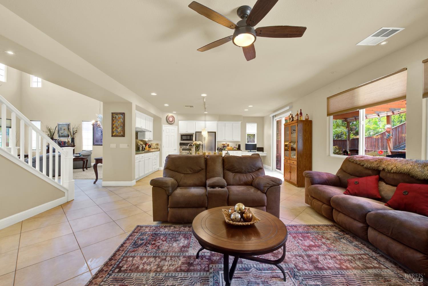 Fairfield, California, 94534, United States, 5 Bedrooms Bedrooms, ,4 BathroomsBathrooms,Residential,For Sale,1892919