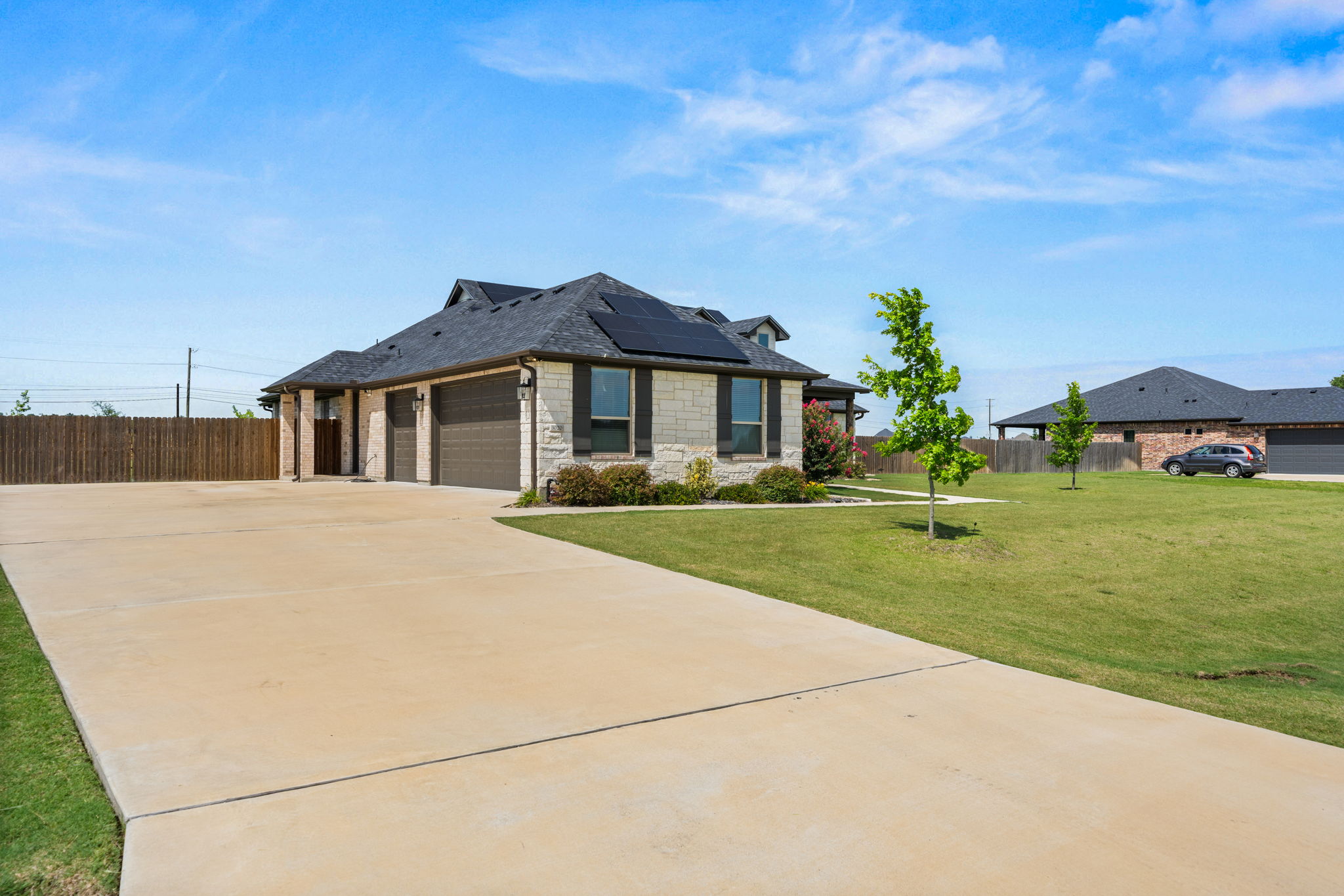  South Temple Home  Modern Comfort, Energy Efficent, All On .76/Acres - 物件實景