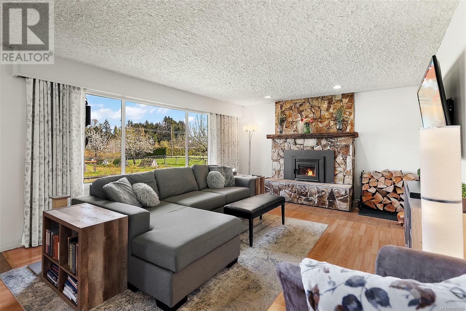 DUNCAN, British Columbia, V9L 6K5, CA, 4 Bedrooms Bedrooms, ,2 BathroomsBathrooms,Residential,For Sale,1874762