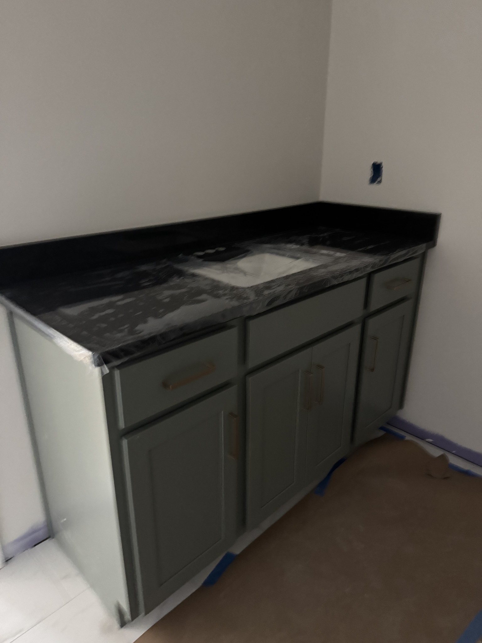 Clarksville, Tennessee, 37042, United States, 3 Bedrooms Bedrooms, ,4 BathroomsBathrooms,Residential,For Sale,2006024