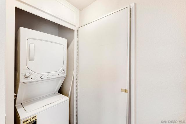 San Diego, California, 92122, United States, 2 Bedrooms Bedrooms, ,2 BathroomsBathrooms,Residential,For Sale,2013311