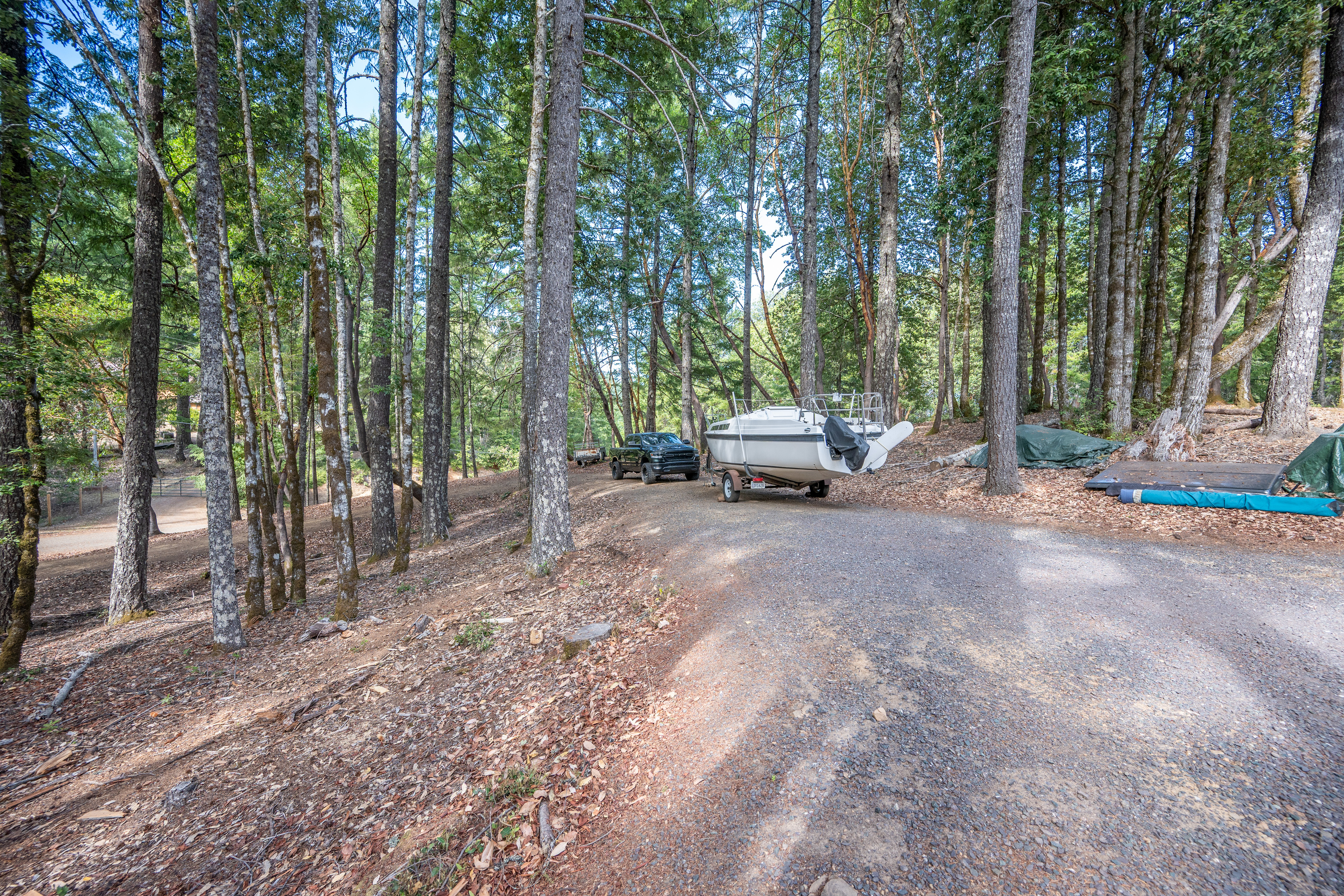 Willits, California, 95490, United States, 4 Bedrooms Bedrooms, ,3 BathroomsBathrooms,Residential,For Sale,1980811