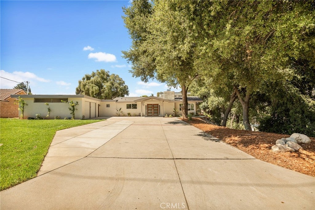 Redlands, California, 92373, United States, 4 Bedrooms Bedrooms, ,4 BathroomsBathrooms,Residential,For Sale,1900605