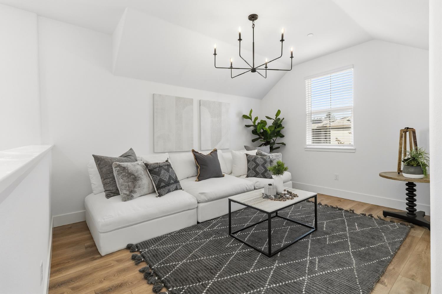 Sacramento, California, 95818, United States, 3 Bedrooms Bedrooms, ,3 BathroomsBathrooms,Residential,For Sale,1993091