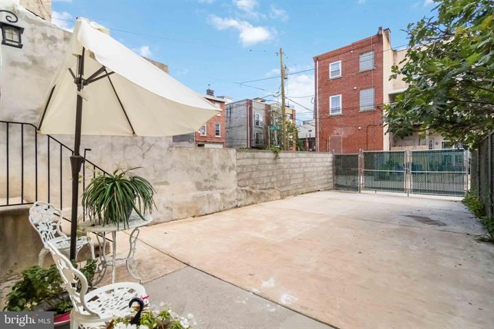 Philadelphia, Pennsylvania, 19123, United States, 4 Bedrooms Bedrooms, ,3 BathroomsBathrooms,Residential,For Sale,1944903