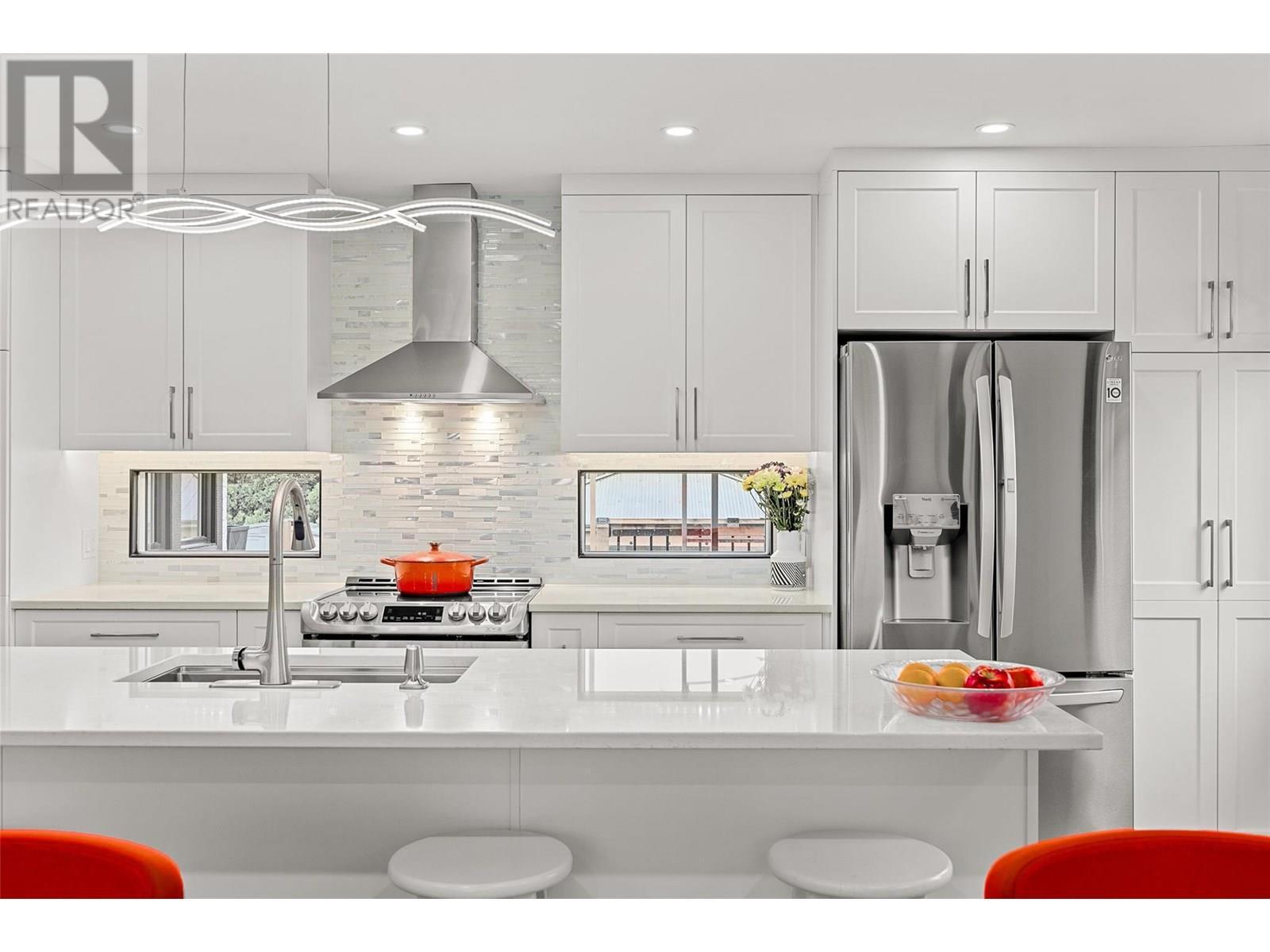 KELOWNA, British Columbia, V1X 5W5, CA, 3 Bedrooms Bedrooms, ,2 BathroomsBathrooms,Residential,For Sale,1950193