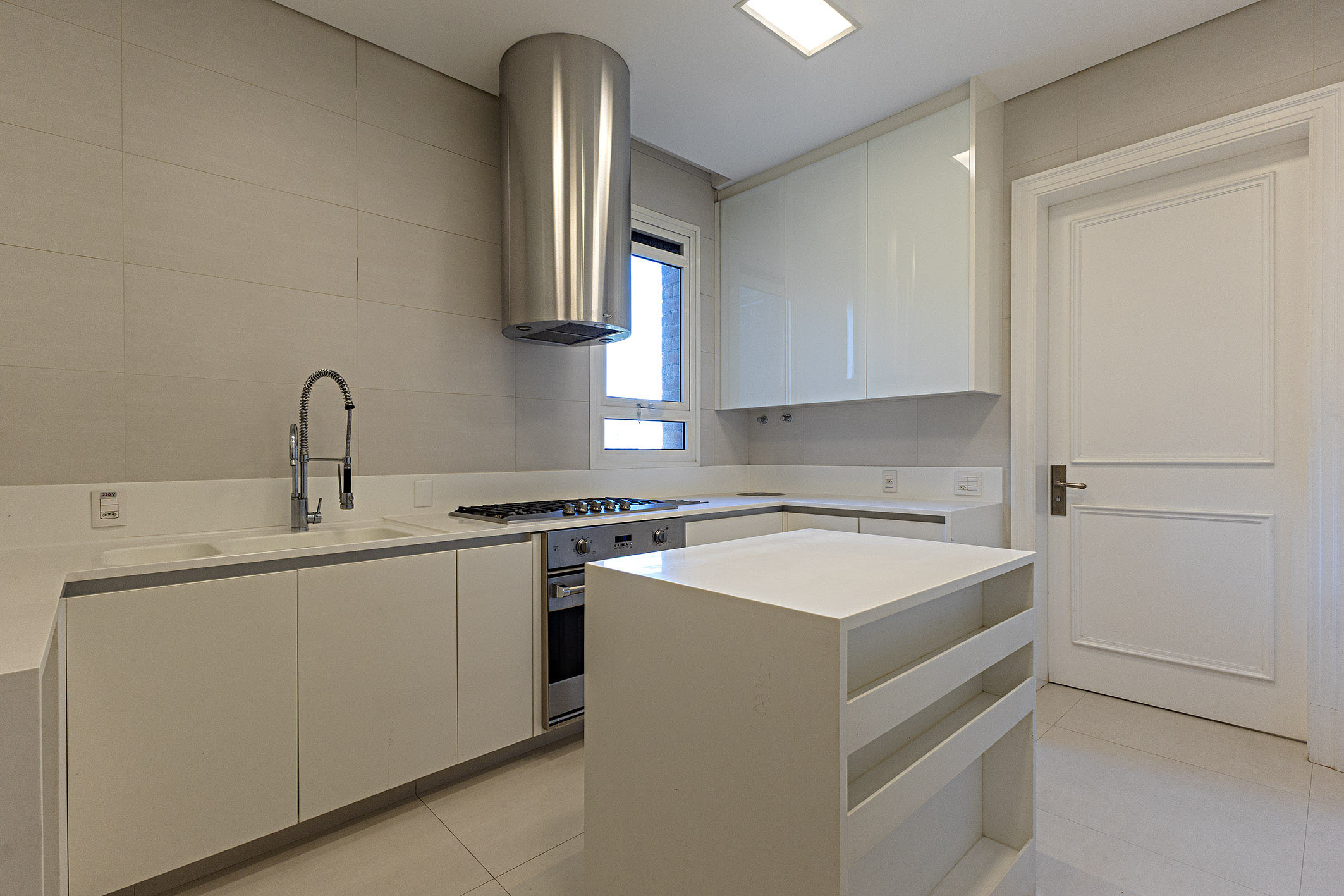  High-floor residence with four suites at Seridó condominium - 物件實景