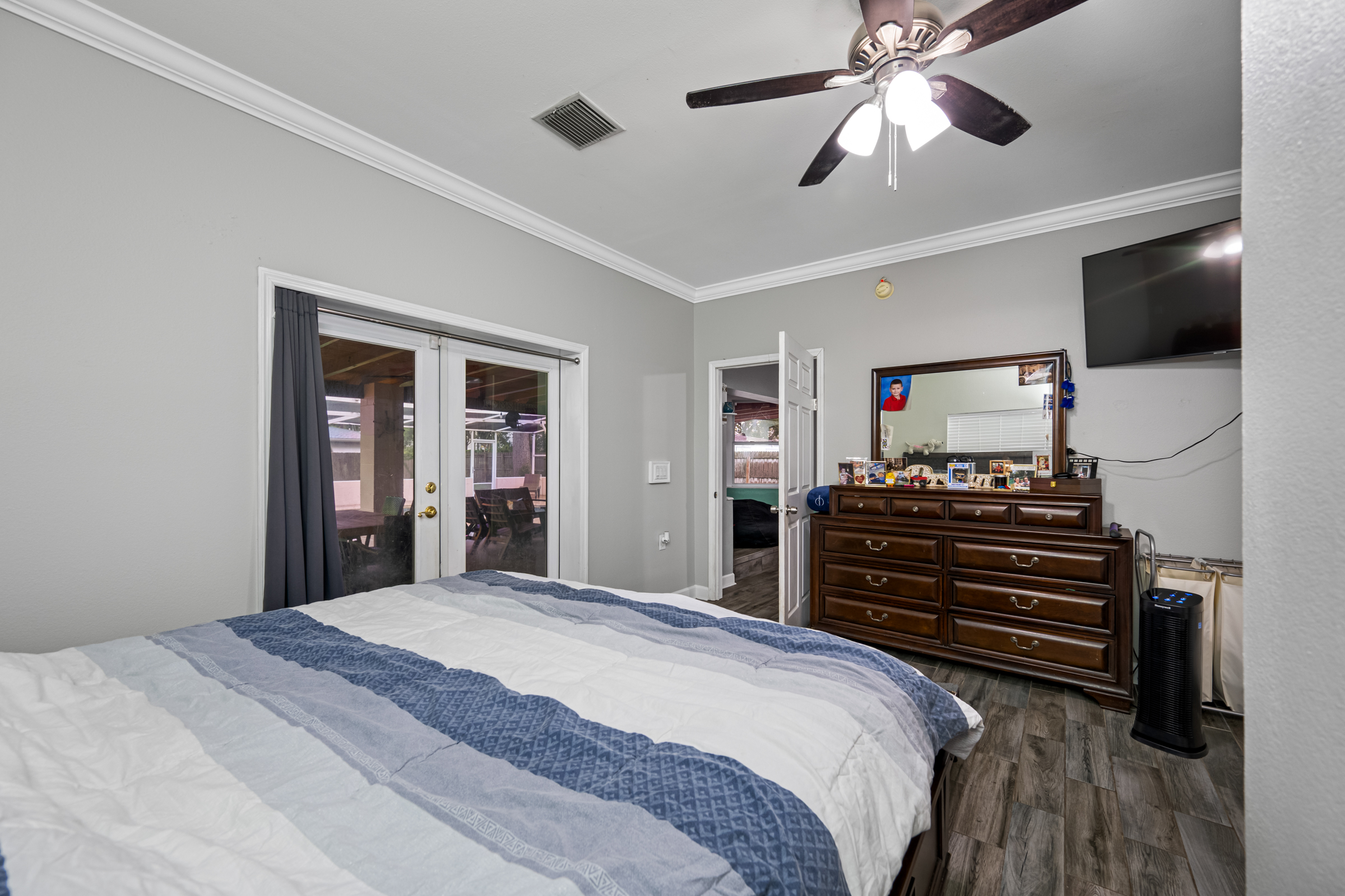 Clearwater, Florida, 33764, United States, 3 Bedrooms Bedrooms, ,2 BathroomsBathrooms,Residential,For Sale,1879424