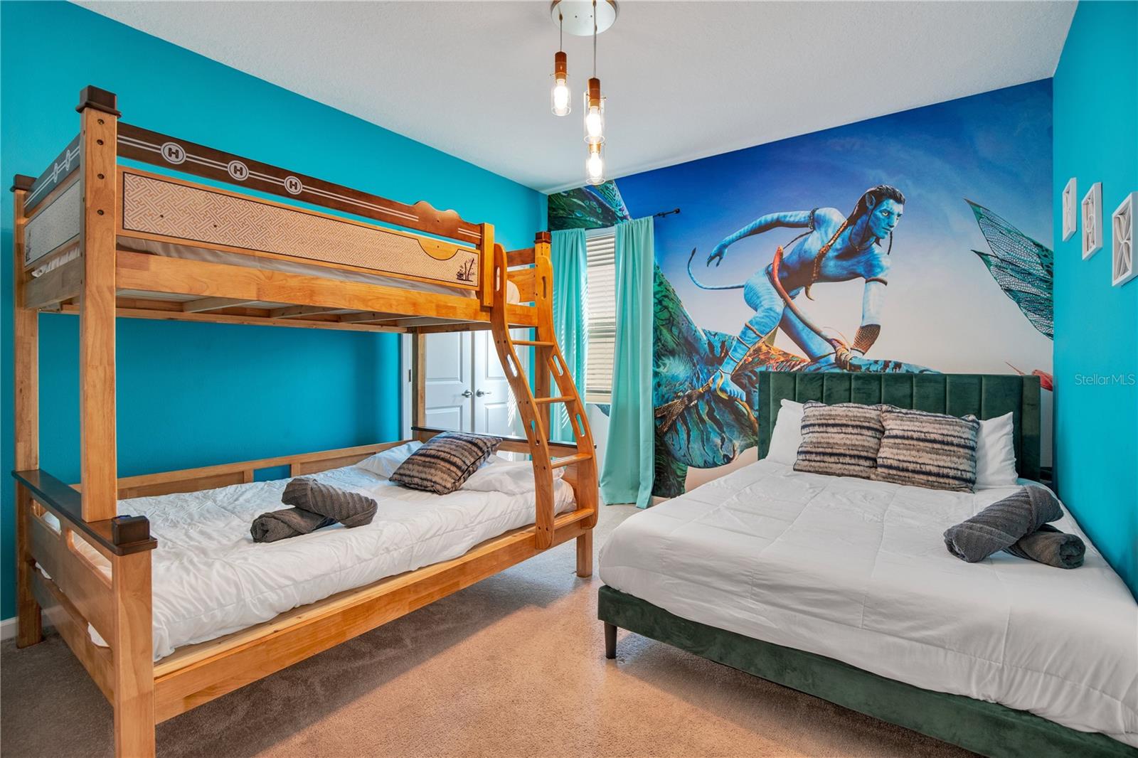 KISSIMMEE, Florida, 34746, United States, 15 Bedrooms Bedrooms, ,16 BathroomsBathrooms,Residential,For Sale,1977749