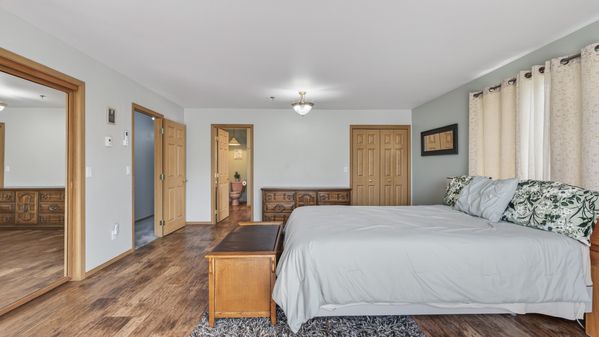 Bonners Ferry, Idaho, 83805, United States, 4 Bedrooms Bedrooms, ,4 BathroomsBathrooms,Residential,For Sale,1980199