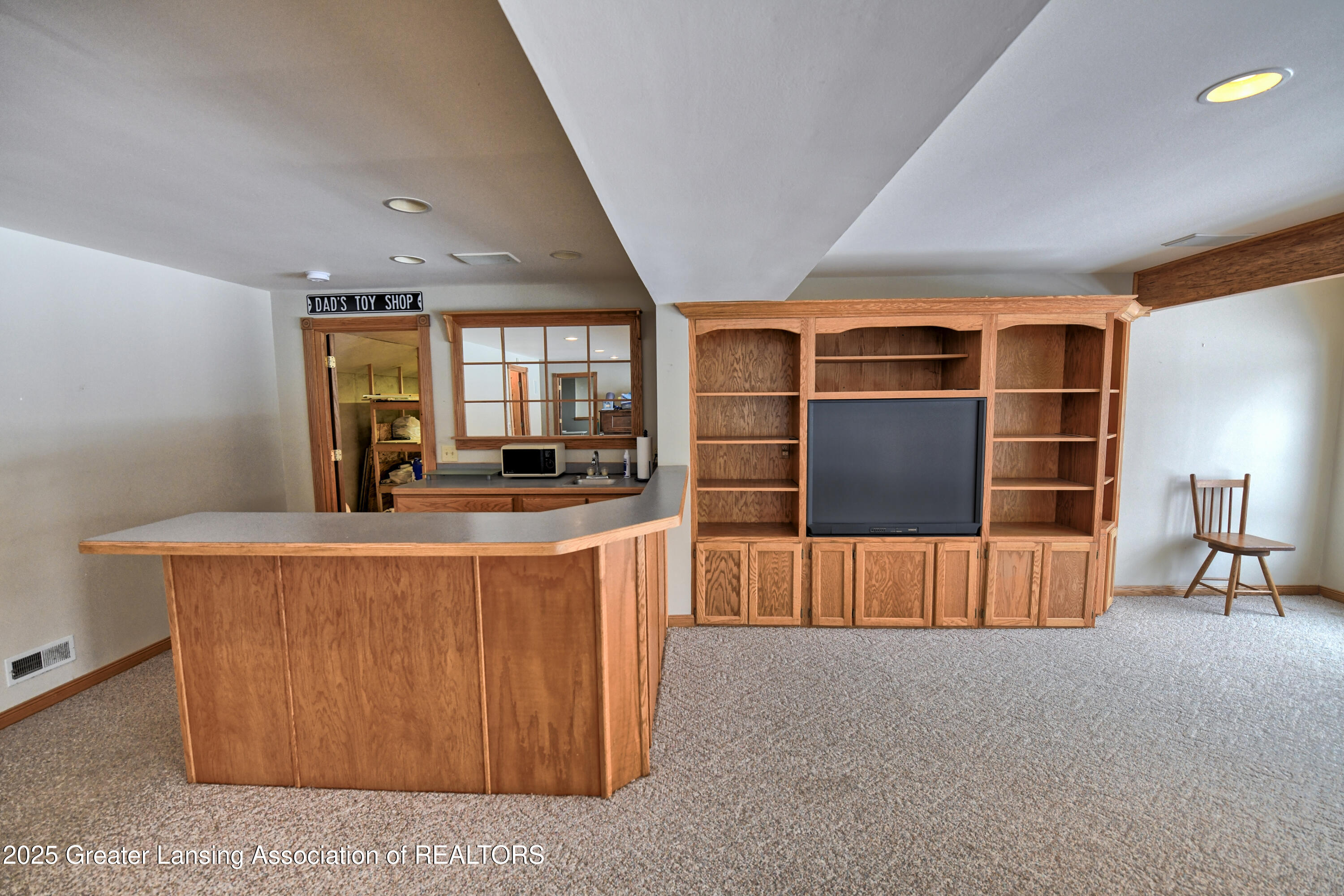 Portland, Michigan, 48875, United States, 5 Bedrooms Bedrooms, ,4 BathroomsBathrooms,Residential,For Sale,2031480