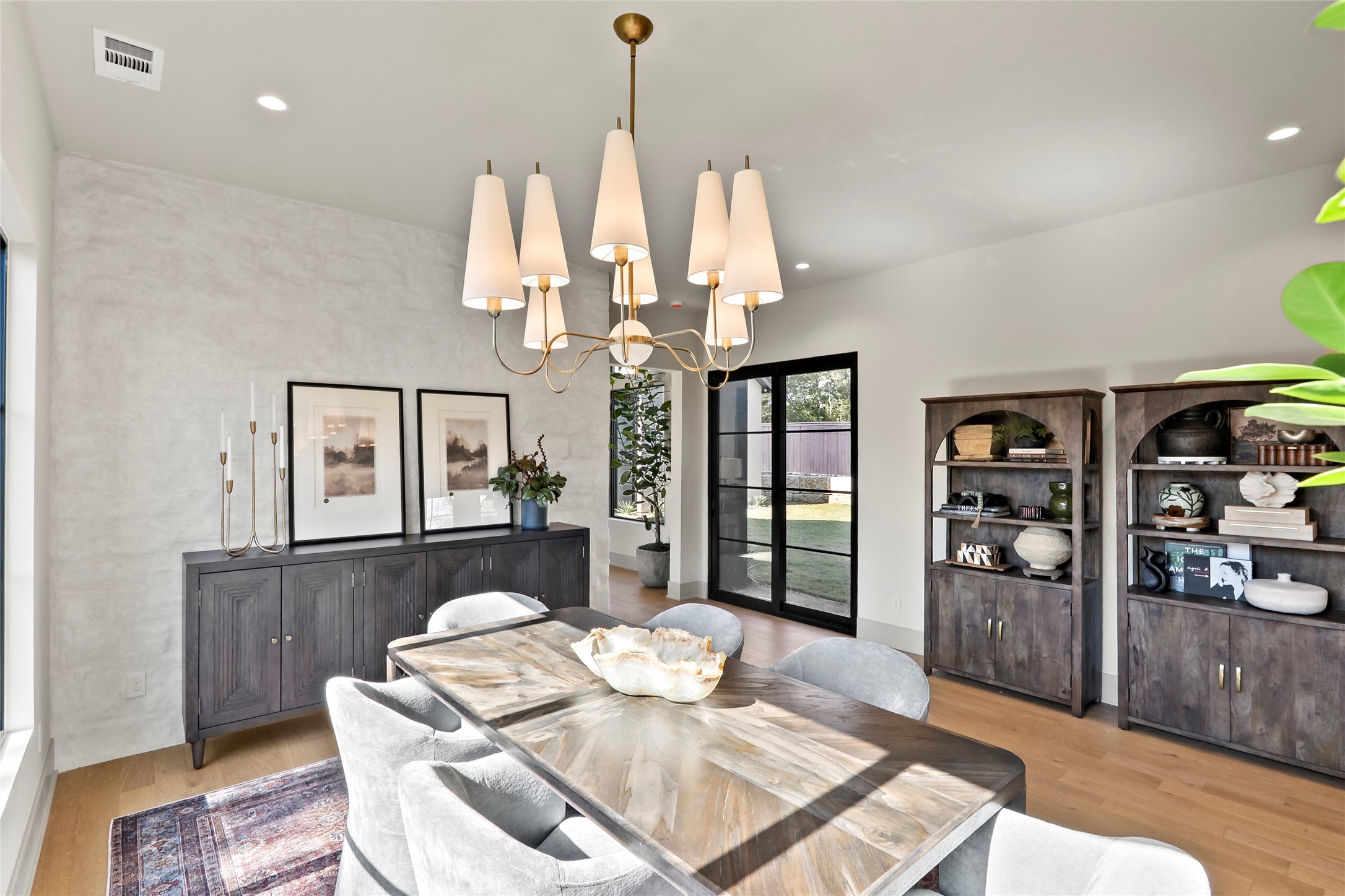 Bryan, Texas, 77807, United States, 3 Bedrooms Bedrooms, ,4 BathroomsBathrooms,Residential,For Sale,1986522