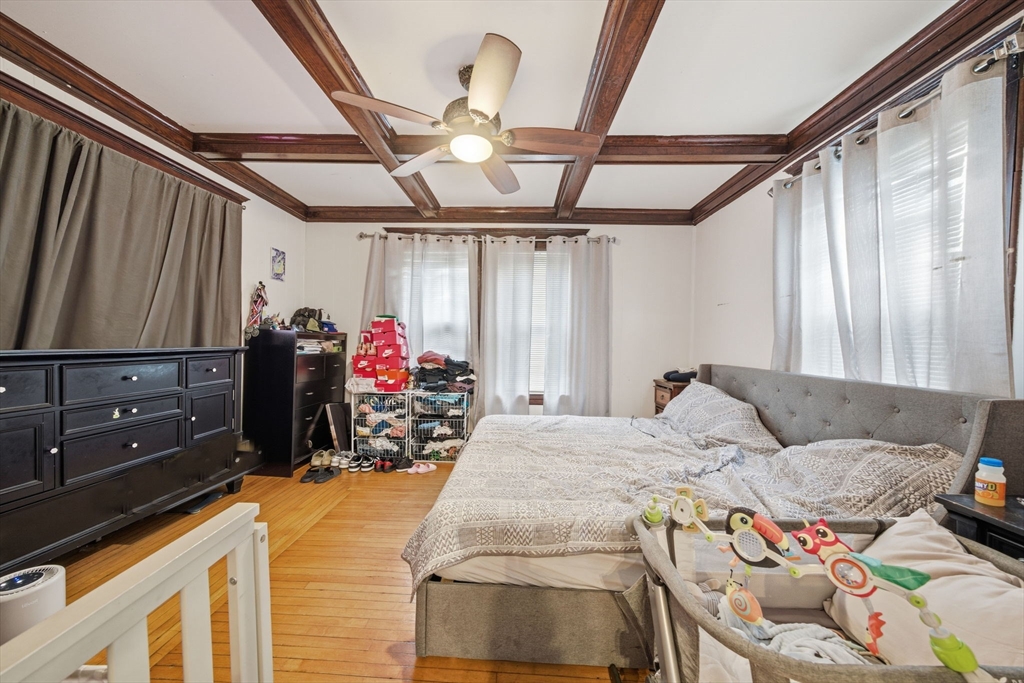 Methuen, Massachusetts, 01844, United States, 5 Bedrooms Bedrooms, ,2 BathroomsBathrooms,Residential,For Sale,2000713