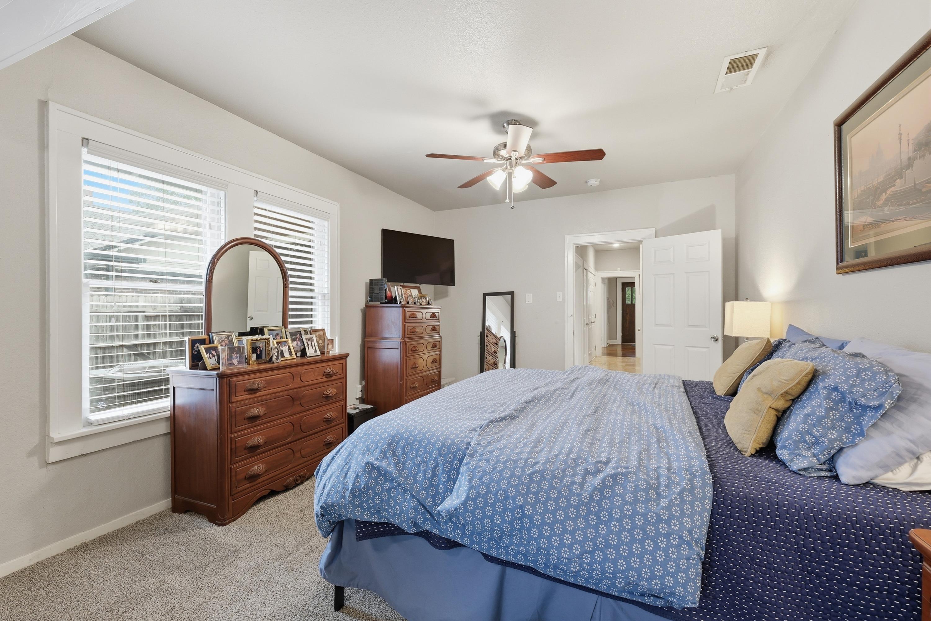  1300 Buck Avenue, Fort Worth, TX, 76110 - 物件實景