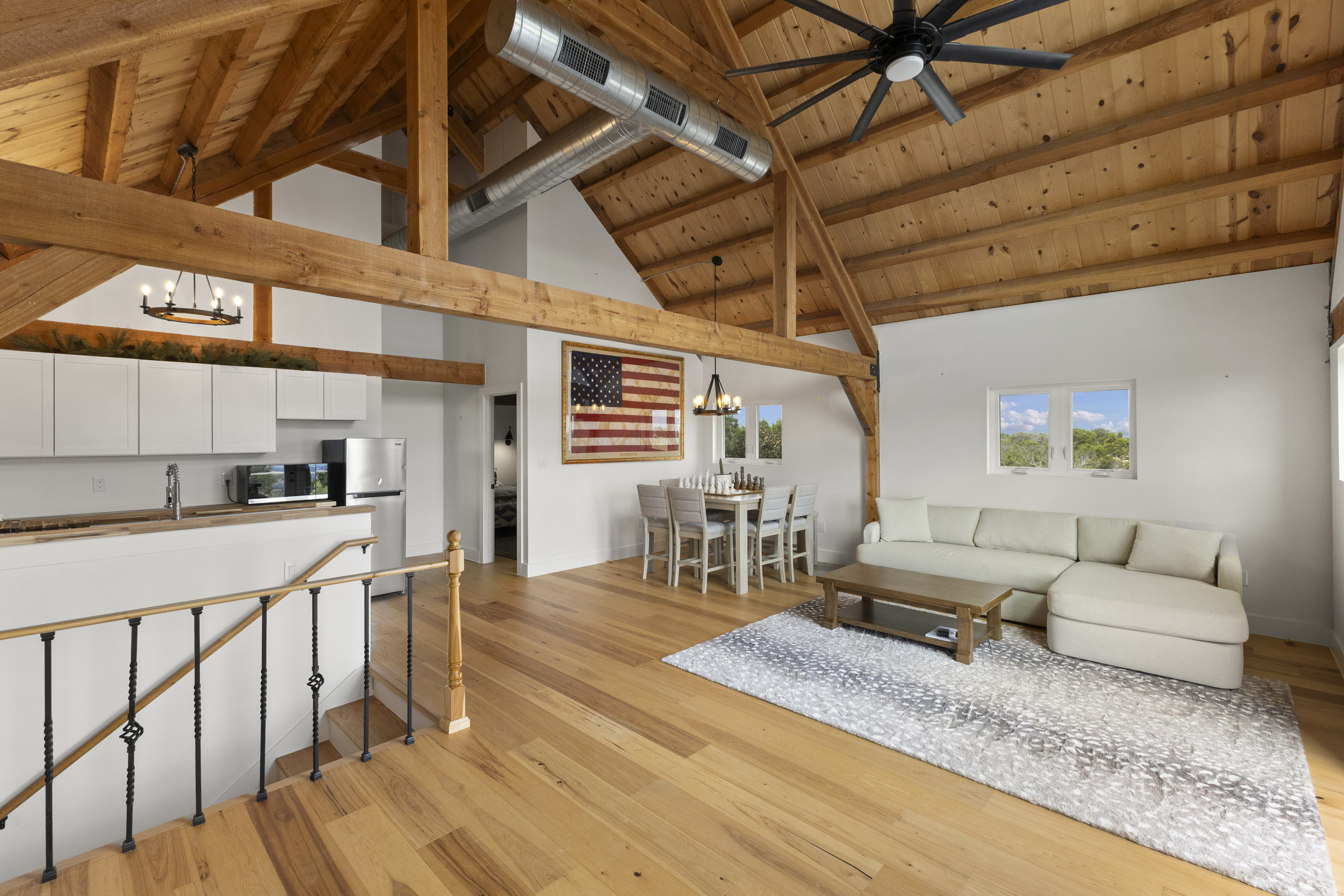  Hilltop Barndominium on 15+ Acres - 物件實景