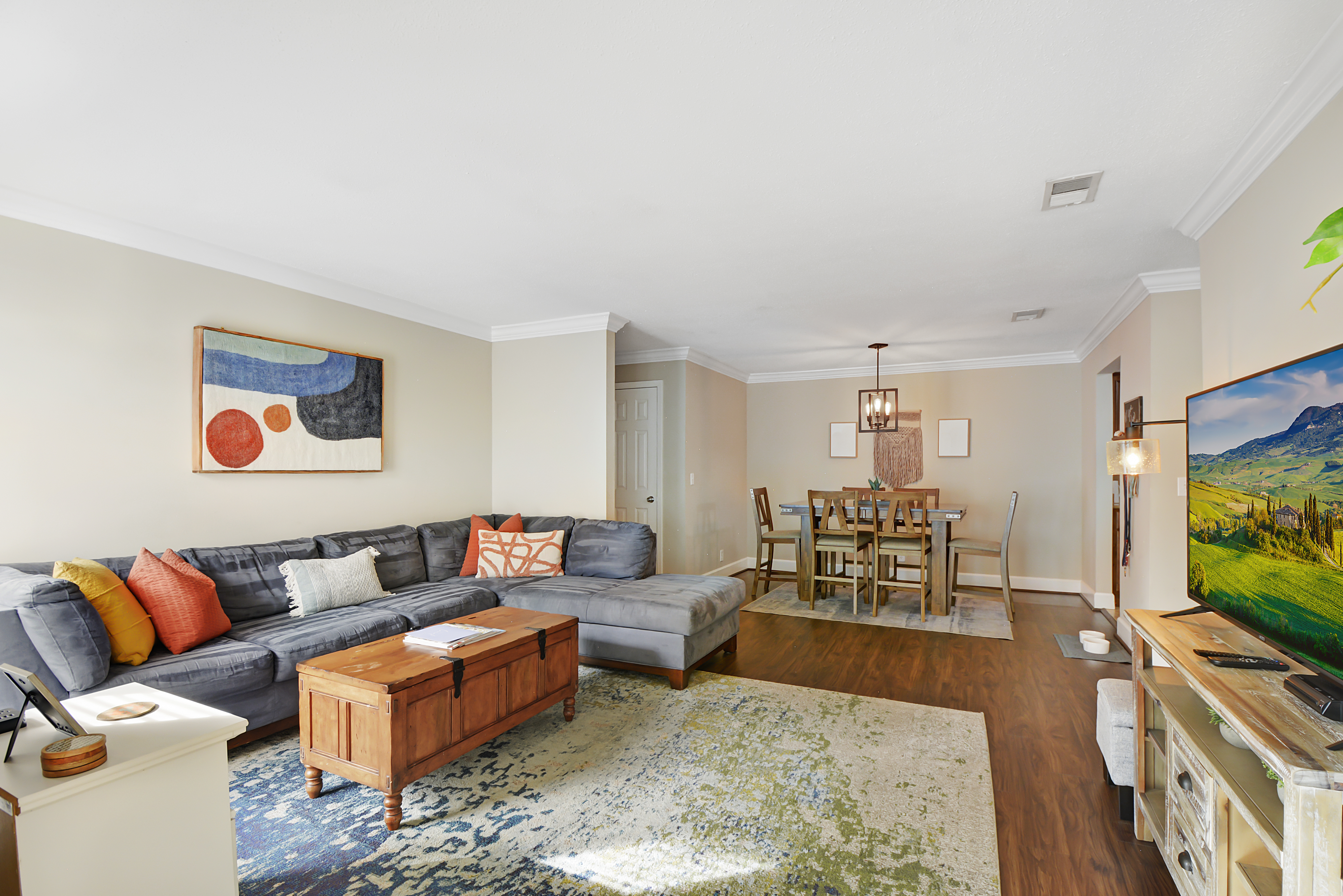  2511 Demere Road #8 - 物件實景