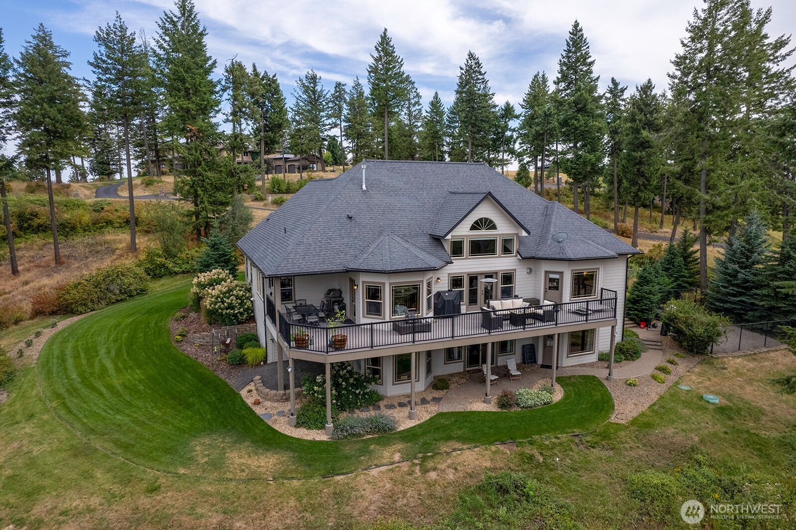 Spokane, Washington, 99208, United States, 5 Bedrooms Bedrooms, ,4 BathroomsBathrooms,Residential,For Sale,1975887