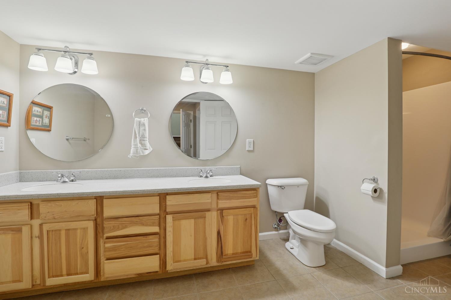 Batavia, Ohio, 45103, United States, 3 Bedrooms Bedrooms, ,3 BathroomsBathrooms,Residential,For Sale,1993169