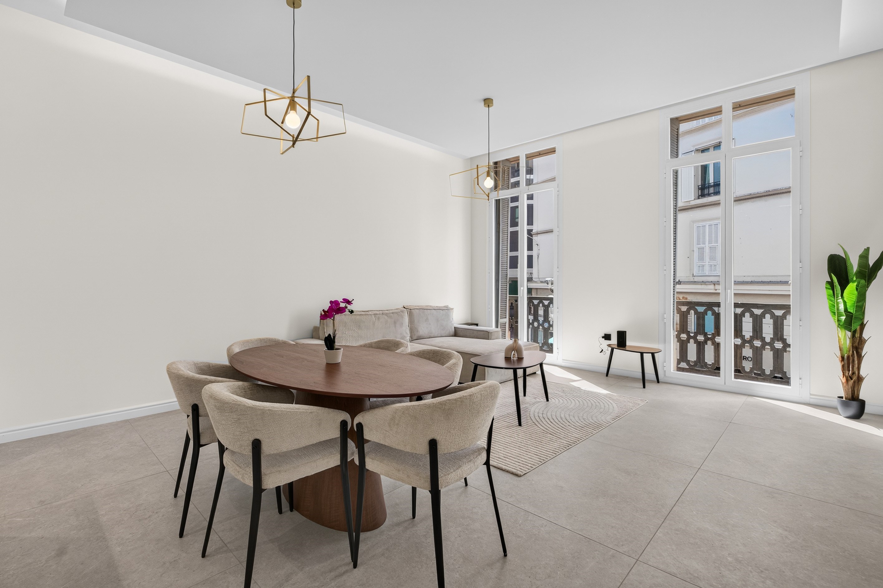  Renovated 96 sqm apartment with two suites near the Palais des Festivals in Can… - 物件實景