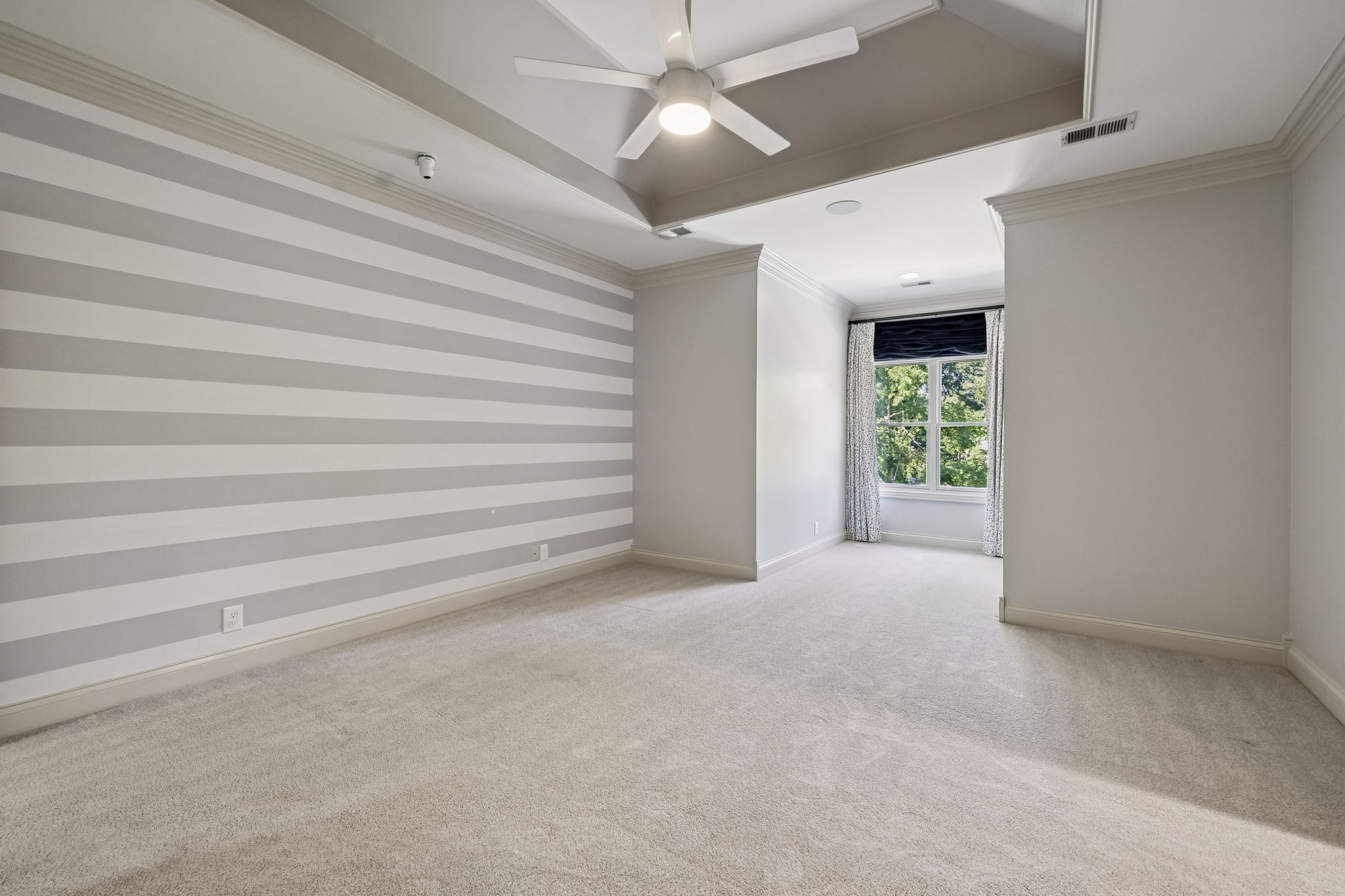  827 Maxwell Ct, Nashville, TN, 37220 - 物件實景