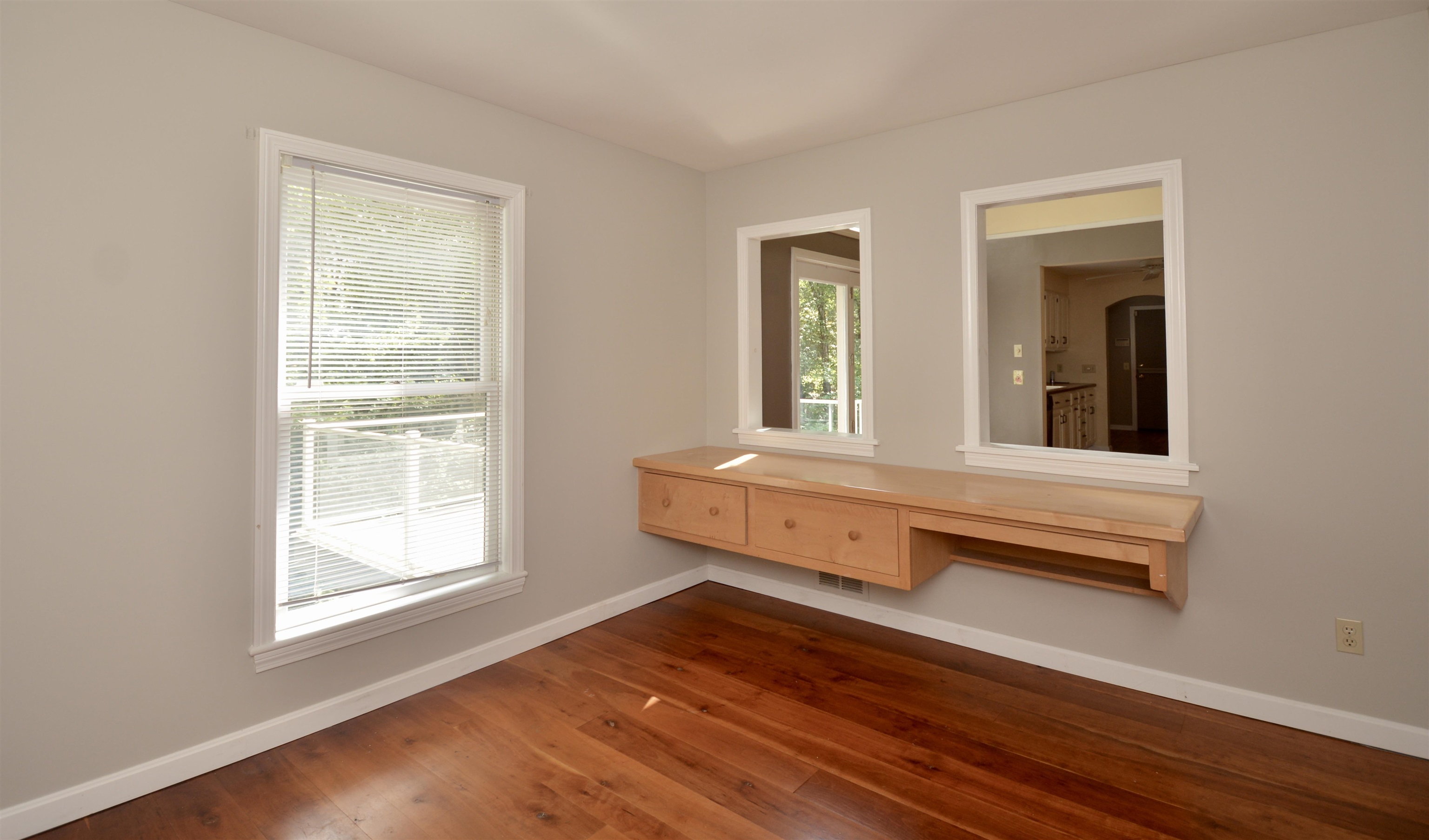 Grantham, New Hampshire, 03753, United States, 3 Bedrooms Bedrooms, ,3 BathroomsBathrooms,Residential,For Sale,1932050