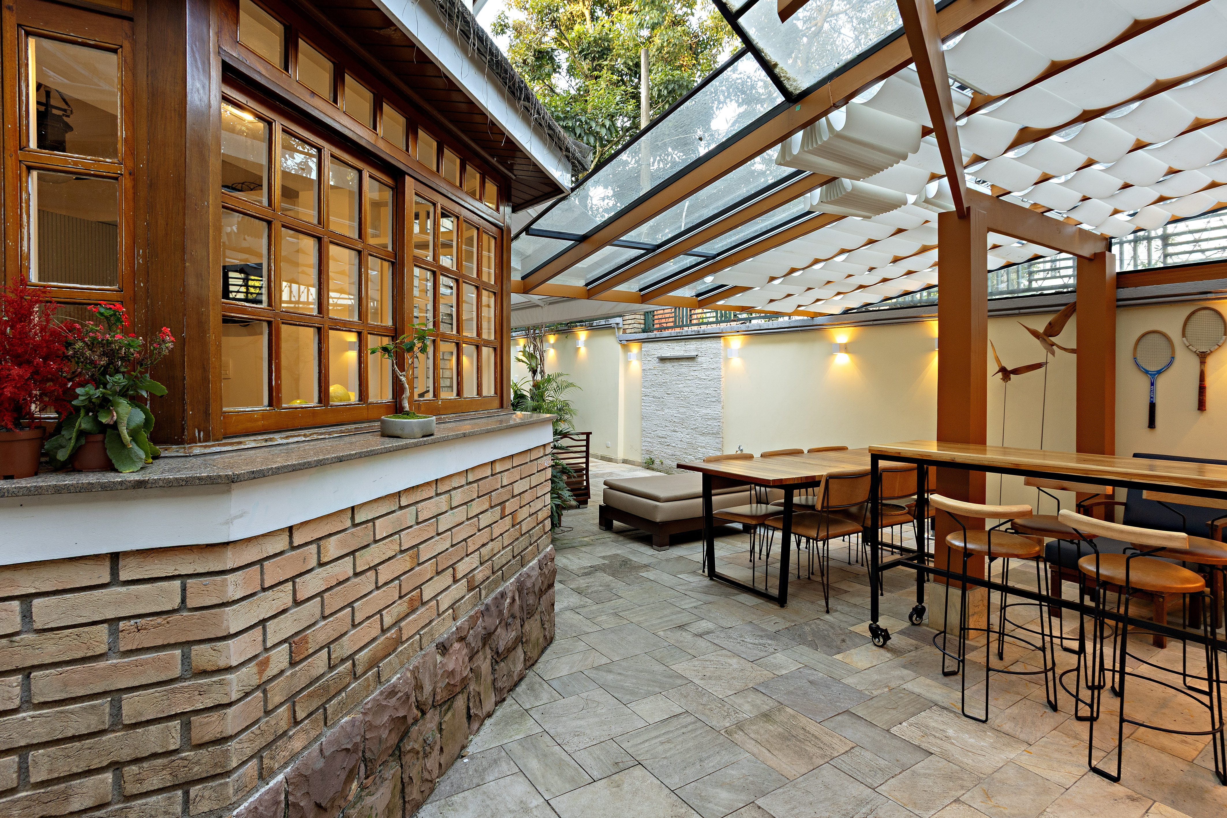 English-style residence surrounded by greenery in a gated condominium - 物件實景