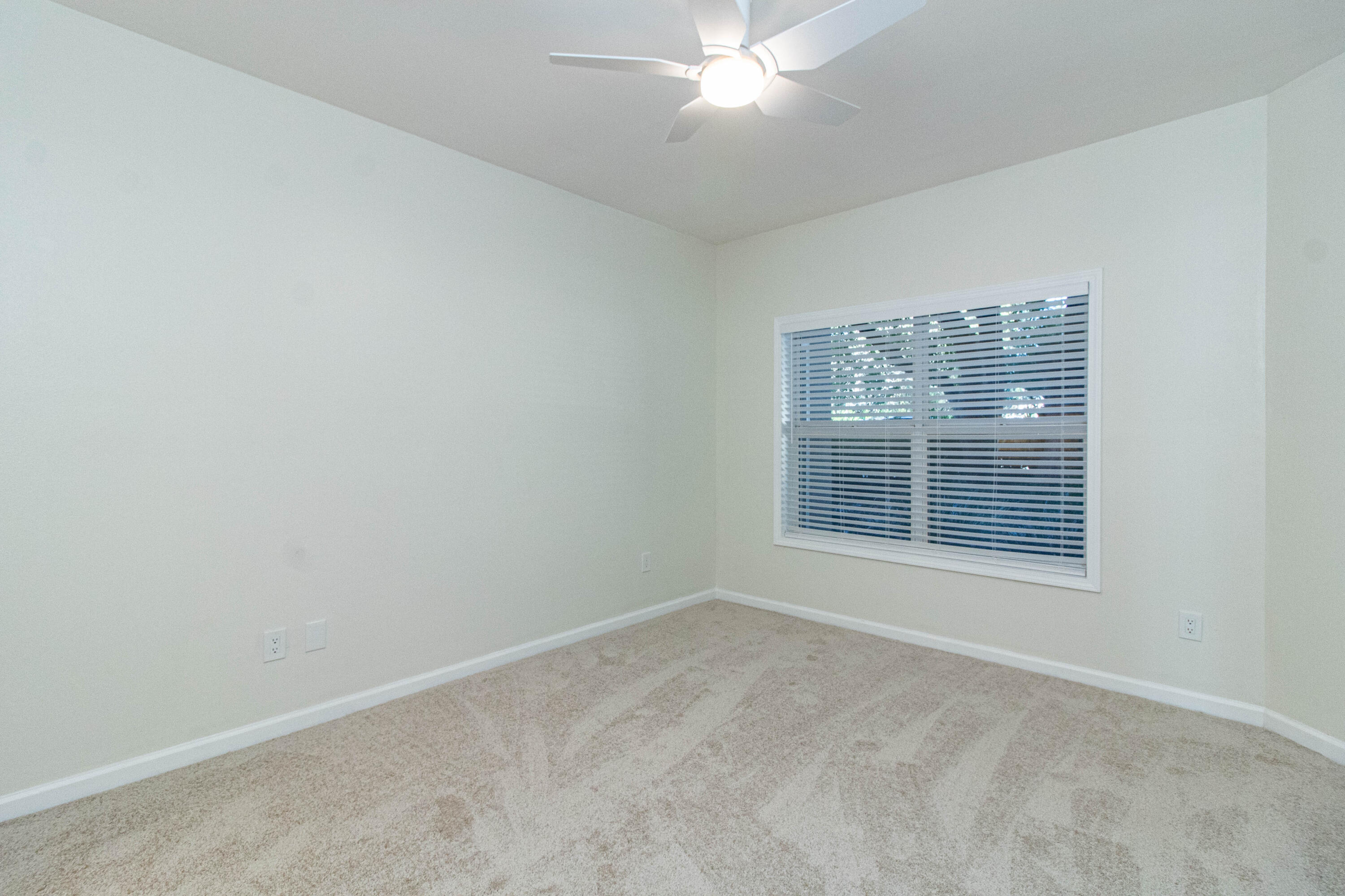 212 Harbor Boulevard Unit 102, Destin, Florida, 32541, United States, 2 Bedrooms Bedrooms, ,2 BathroomsBathrooms,Residential,For Sale,212 Harbor Boulevard Unit 102,1658539