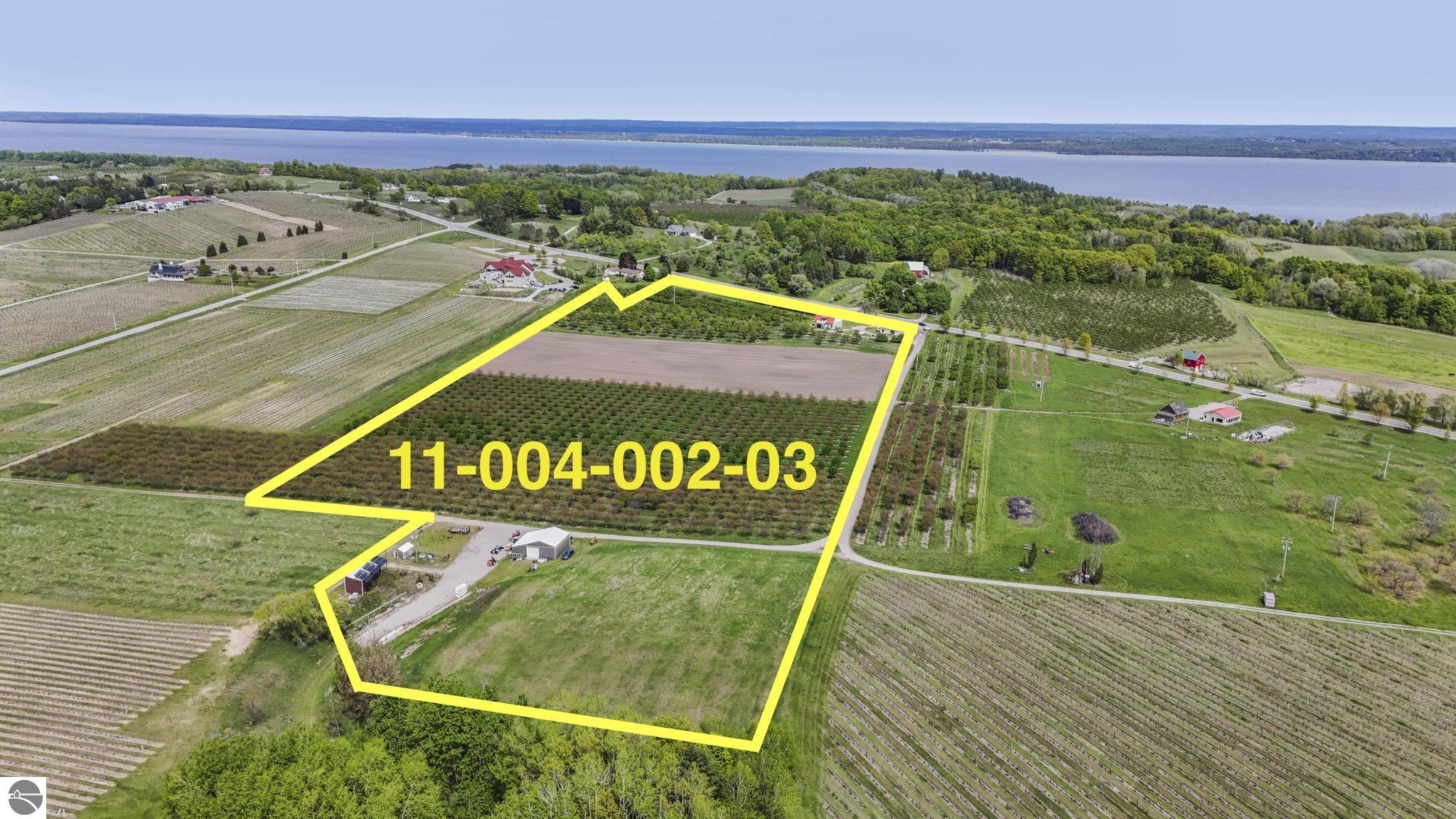 Traverse City, Michigan, 49686, United States, 3 Bedrooms Bedrooms, ,1 BathroomBathrooms,Residential,For Sale,1847565