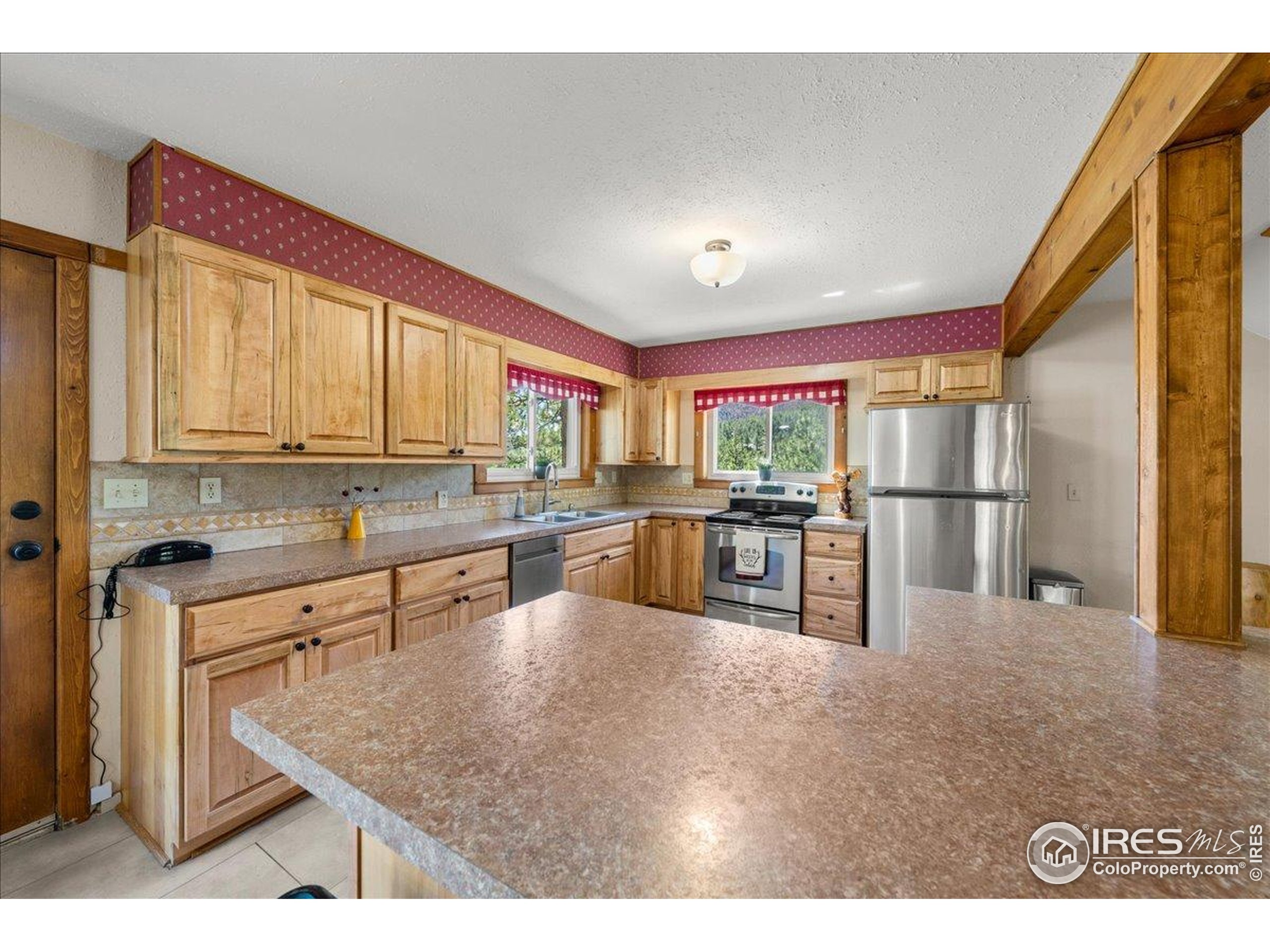Drake, Colorado, 80515, United States, 3 Bedrooms Bedrooms, ,2 BathroomsBathrooms,Residential,For Sale,1820085