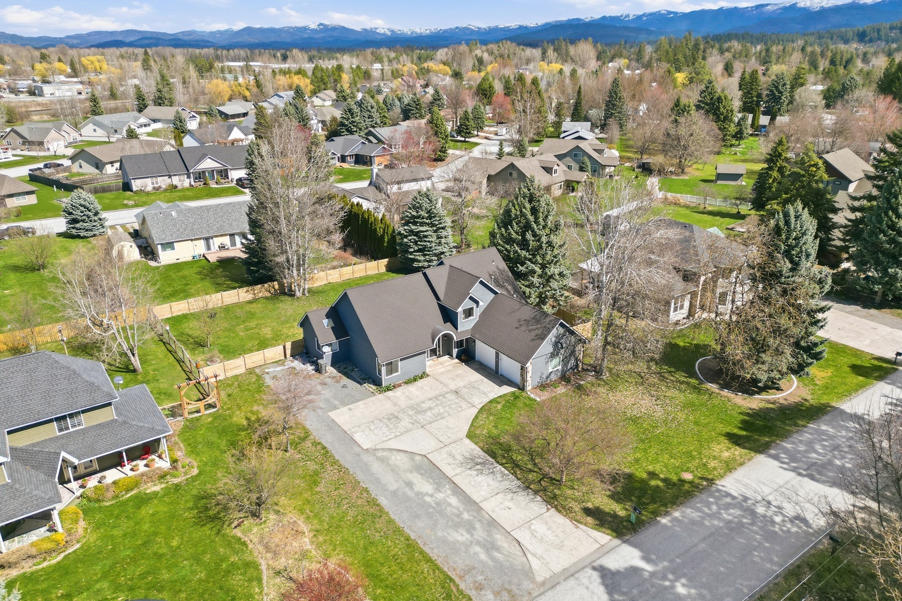  611 Ponder Point Dr - 物件實景