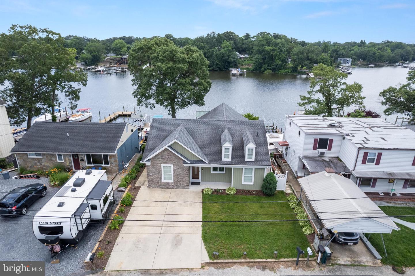 Glen Burnie, Maryland, 21060, United States, 2 Bedrooms Bedrooms, ,4 BathroomsBathrooms,Residential,For Sale,1867358