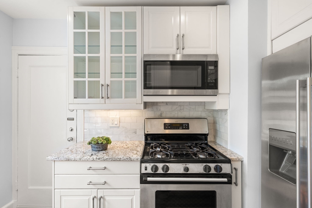 Boston, Massachusetts, 02135, United States, 2 Bedrooms Bedrooms, ,1 BathroomBathrooms,Residential,For Sale,1907550