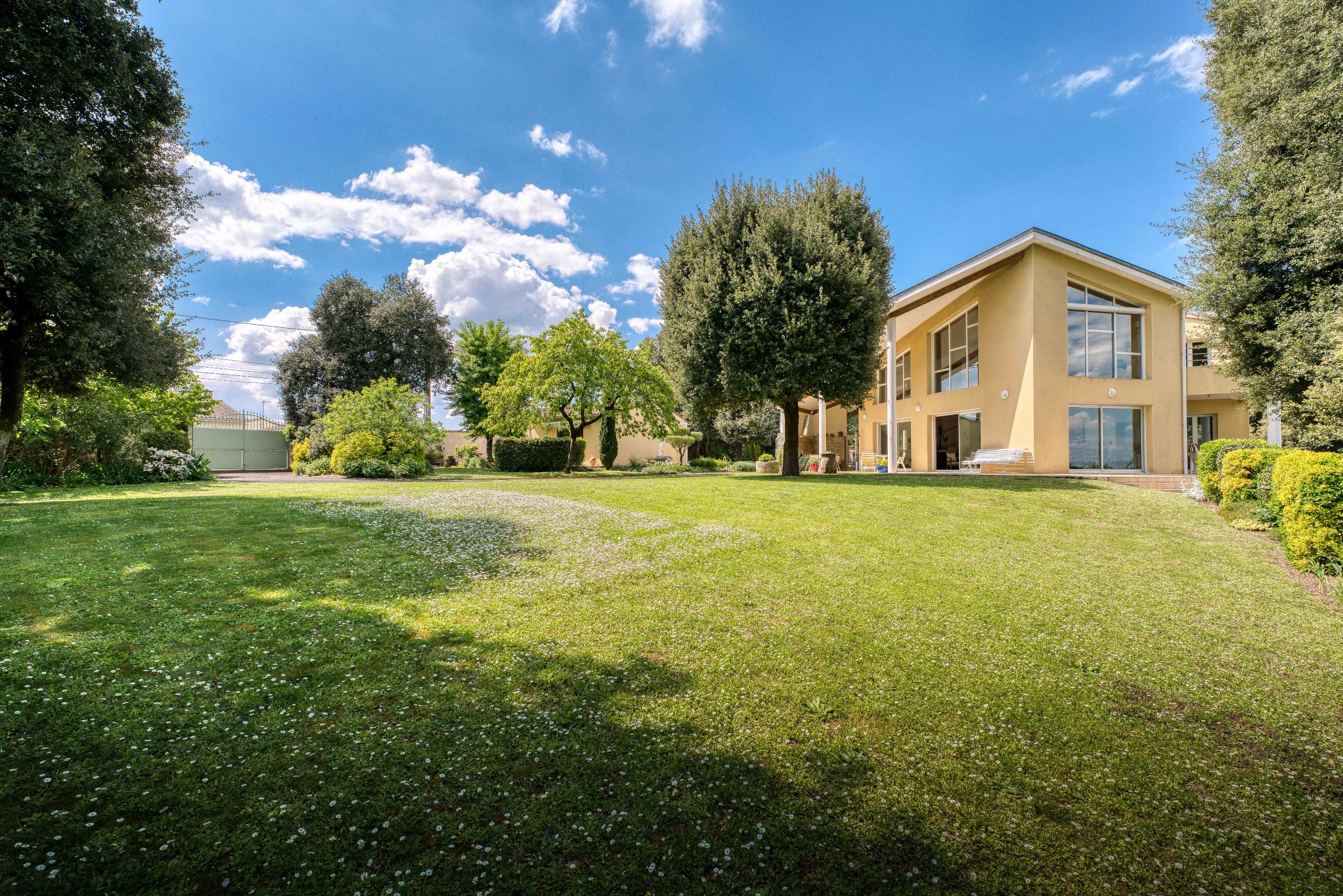  Elegant Villa with Panoramic Views over the Charente - 物件實景