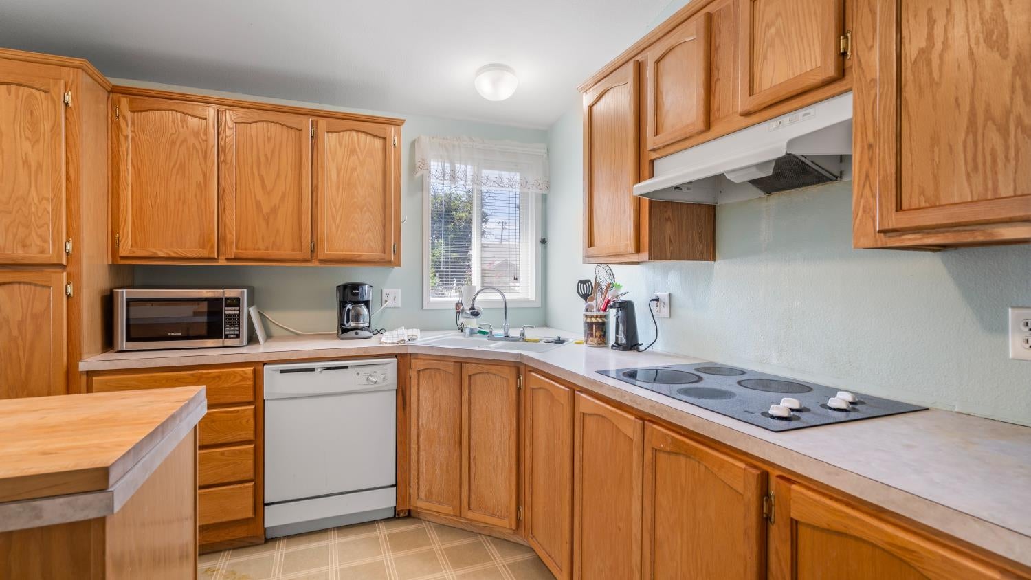 Esparto, California, 95627, United States, 3 Bedrooms Bedrooms, ,2 BathroomsBathrooms,Residential,For Sale,1942062