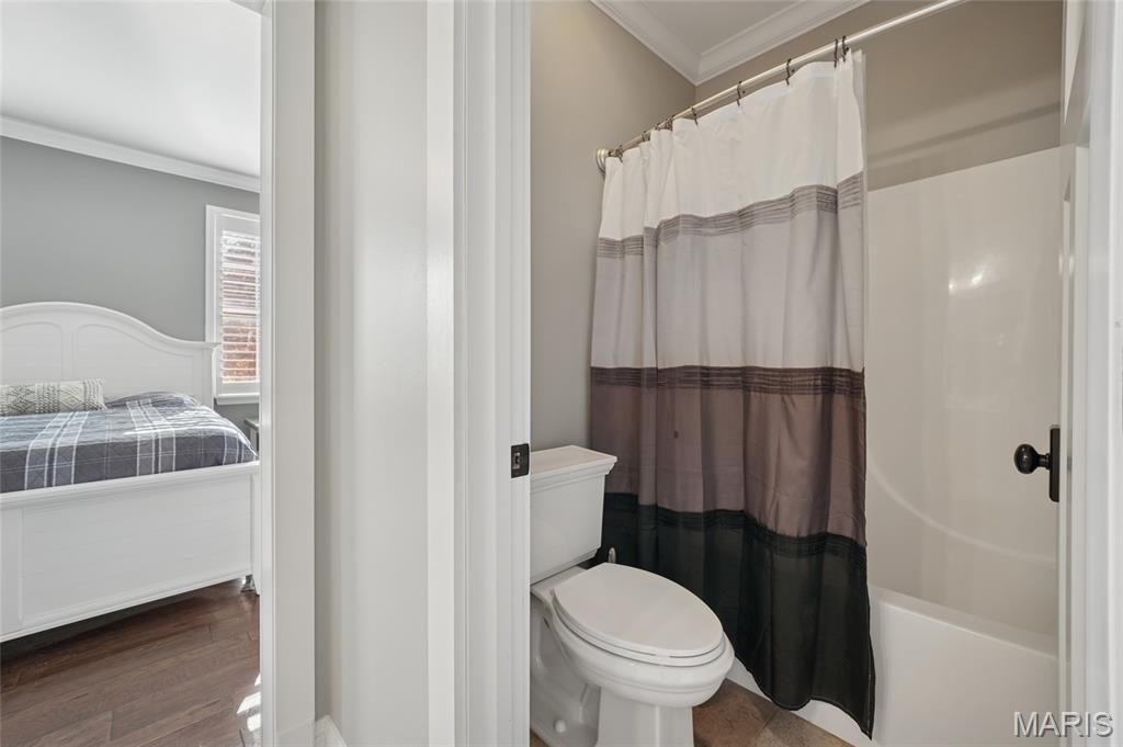 Ellisville, Missouri, 63021, United States, 3 Bedrooms Bedrooms, ,3 BathroomsBathrooms,Residential,For Sale,1988927