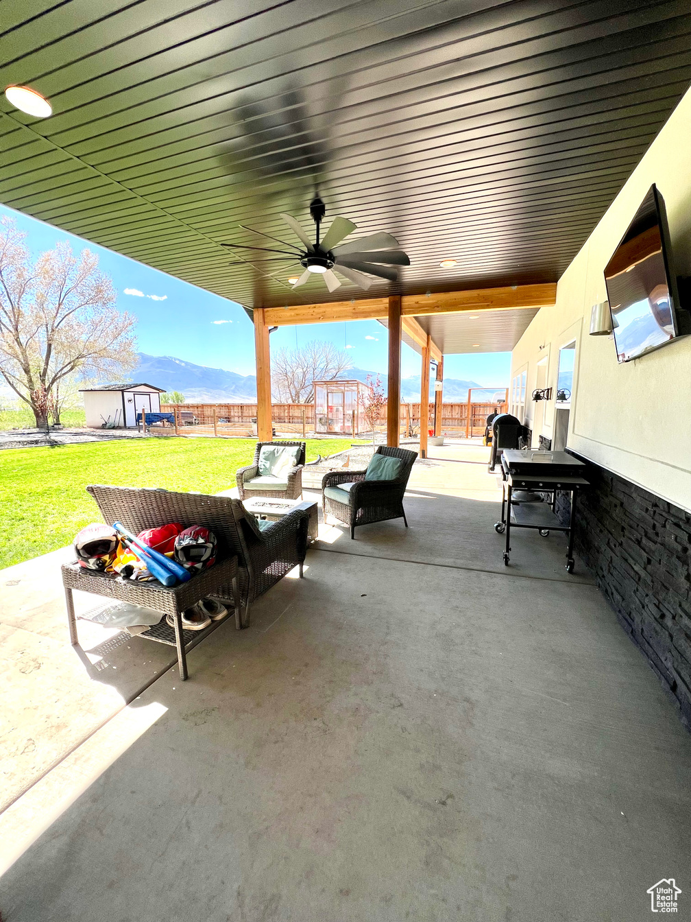 Elsinore, Utah, 84724, United States, 6 Bedrooms Bedrooms, ,4 BathroomsBathrooms,Residential,For Sale,1796854