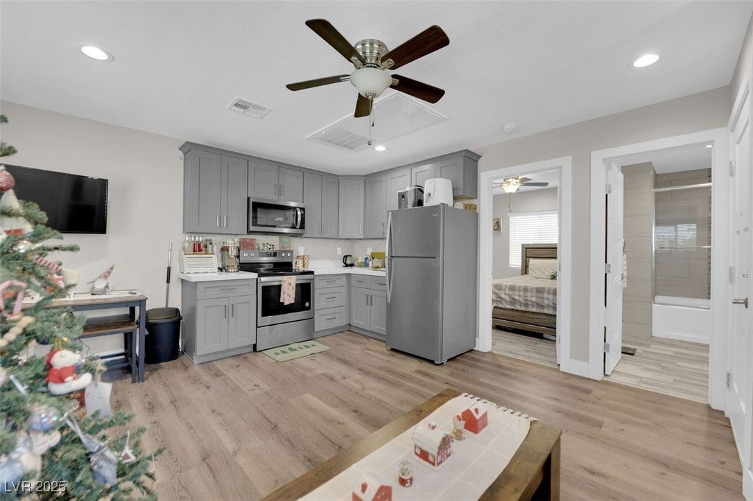 North Las Vegas, Nevada, 89032, United States, 4 Bedrooms Bedrooms, ,4 BathroomsBathrooms,Residential,For Sale,2001243