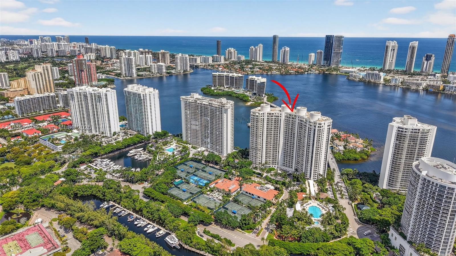 Aventura, Florida, 33160, United States, 3 Bedrooms Bedrooms, ,4 BathroomsBathrooms,Residential,For Sale,1942054