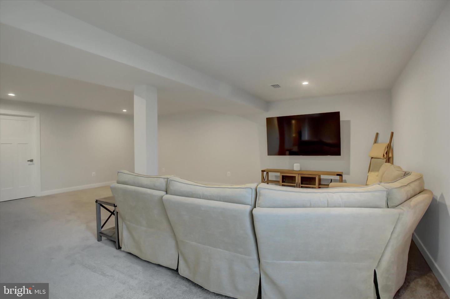 Greencastle, Pennsylvania, 17225, United States, 4 Bedrooms Bedrooms, ,4 BathroomsBathrooms,Residential,For Sale,1989287