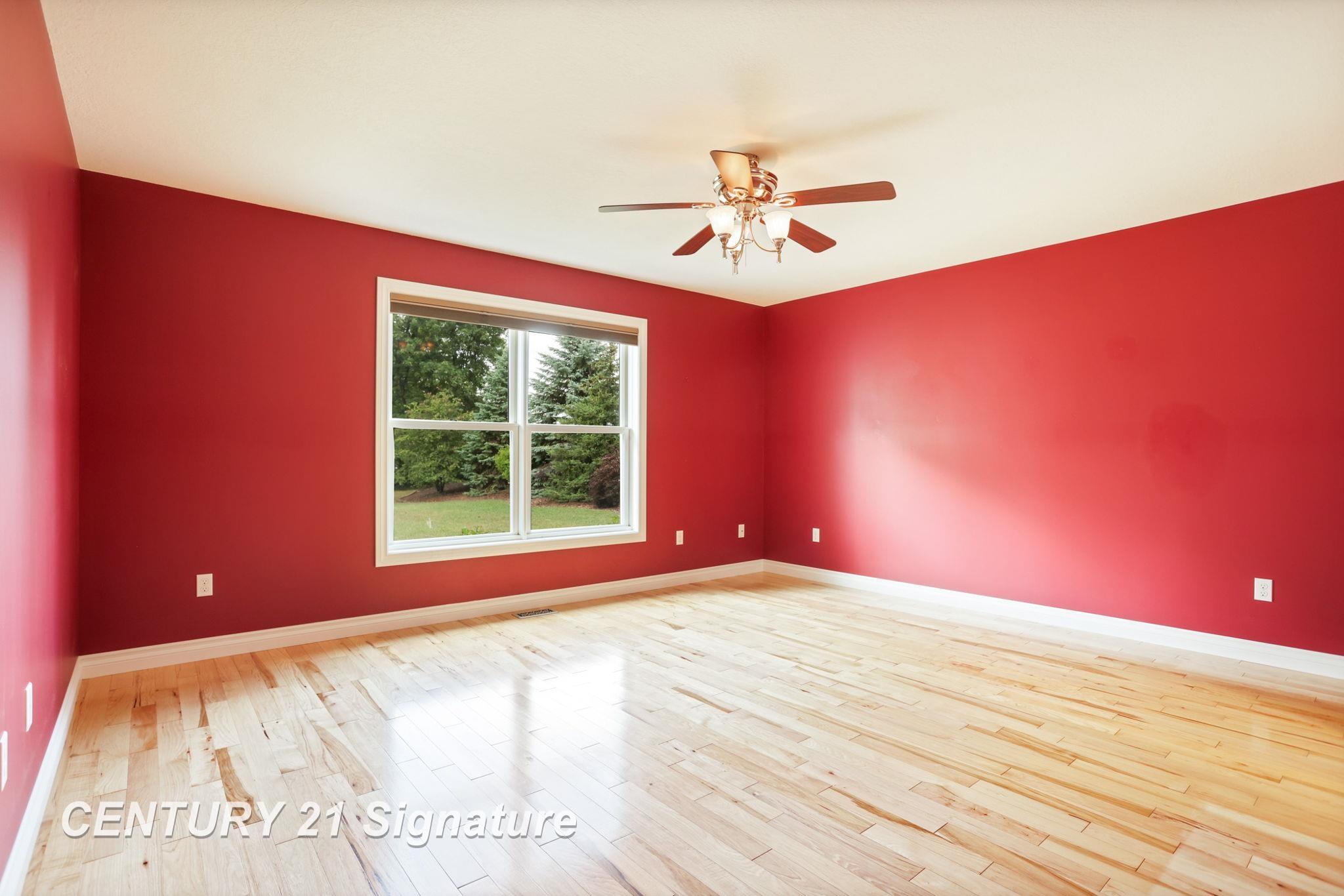 Freeland, Michigan, 48623, United States, 4 Bedrooms Bedrooms, ,3 BathroomsBathrooms,Residential,For Sale,1924442