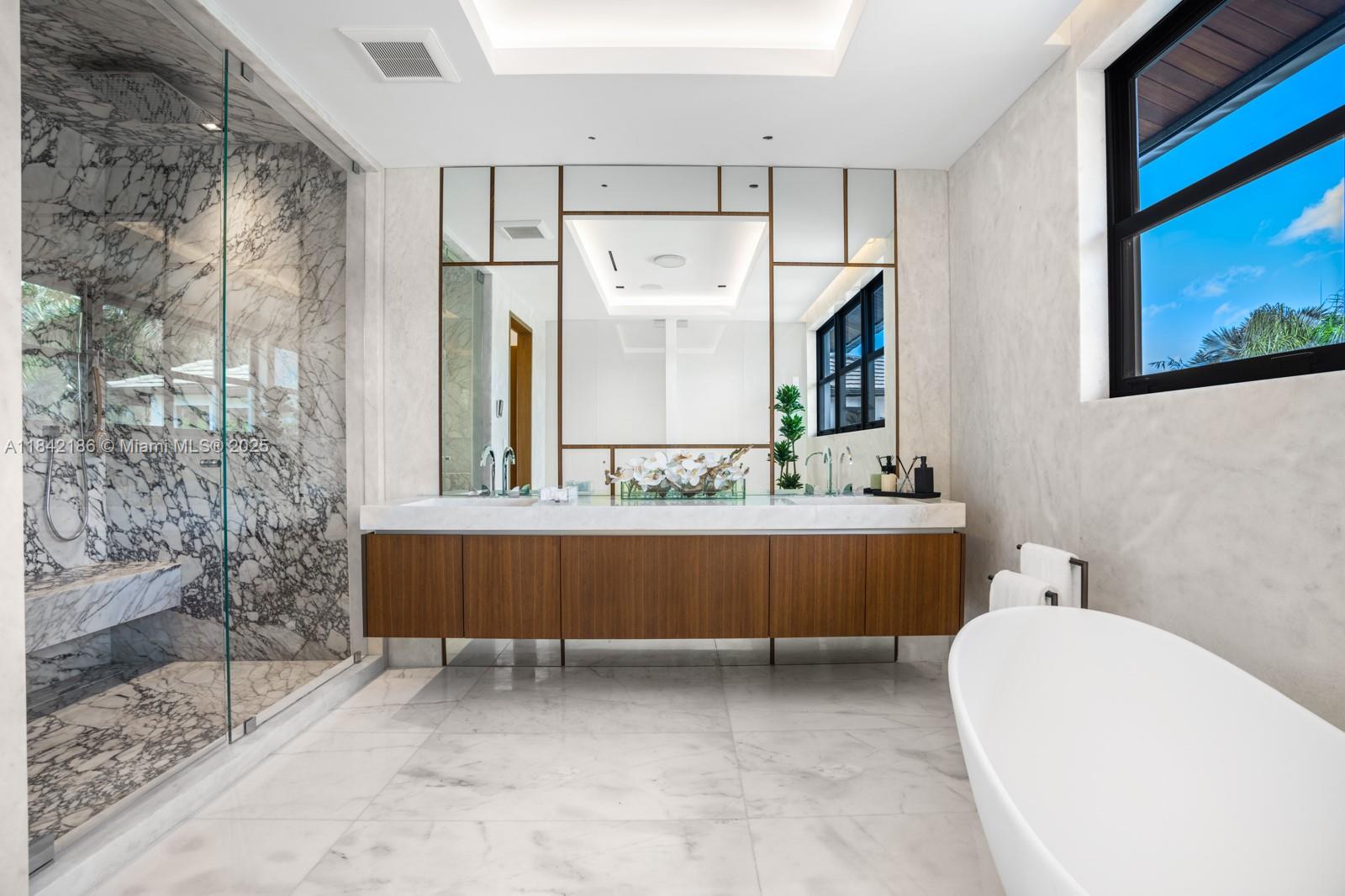 Miami, Florida, 33137, United States, 6 Bedrooms Bedrooms, ,7 BathroomsBathrooms,Residential,For Sale,1903270