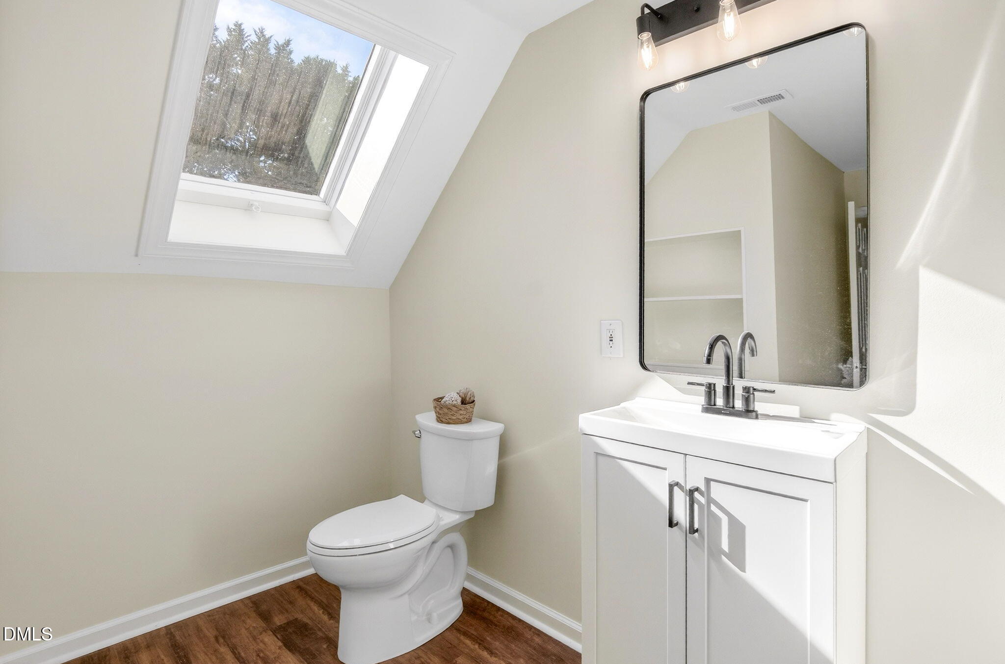 Wake Forest, North Carolina, 27587, United States, 3 Bedrooms Bedrooms, ,4 BathroomsBathrooms,Residential,For Sale,2003522