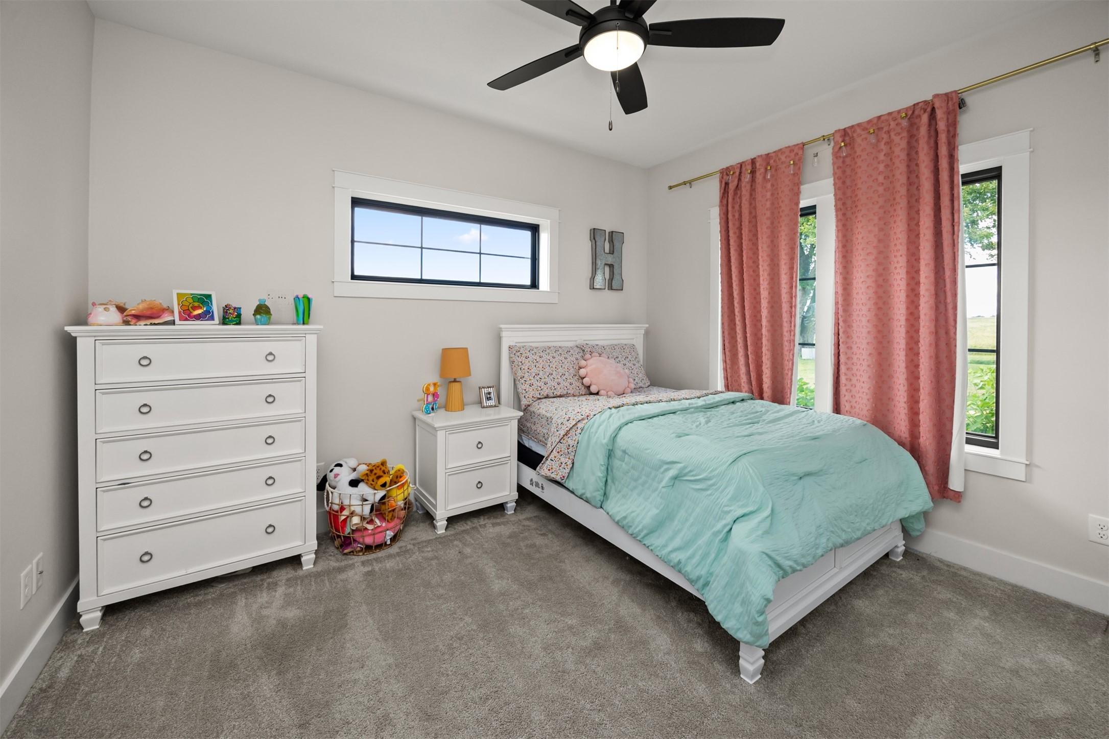 Madrid, Iowa, 50156, United States, 6 Bedrooms Bedrooms, ,5 BathroomsBathrooms,Residential,For Sale,1982184