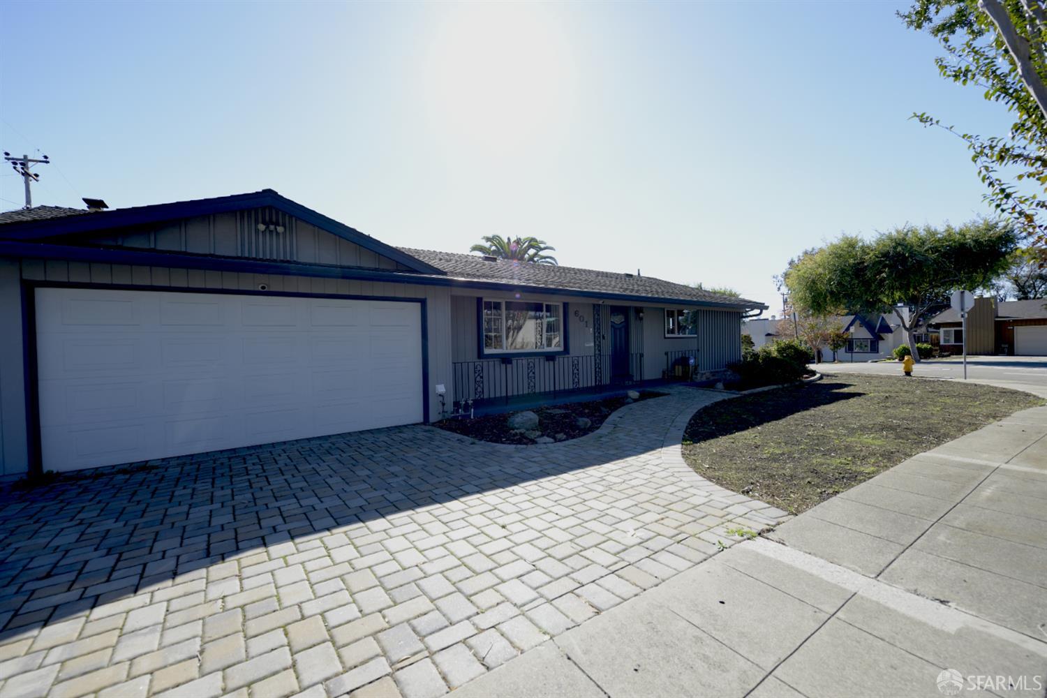Hayward, California, 94544, United States, 3 Bedrooms Bedrooms, ,2 BathroomsBathrooms,Residential,For Sale,2002004