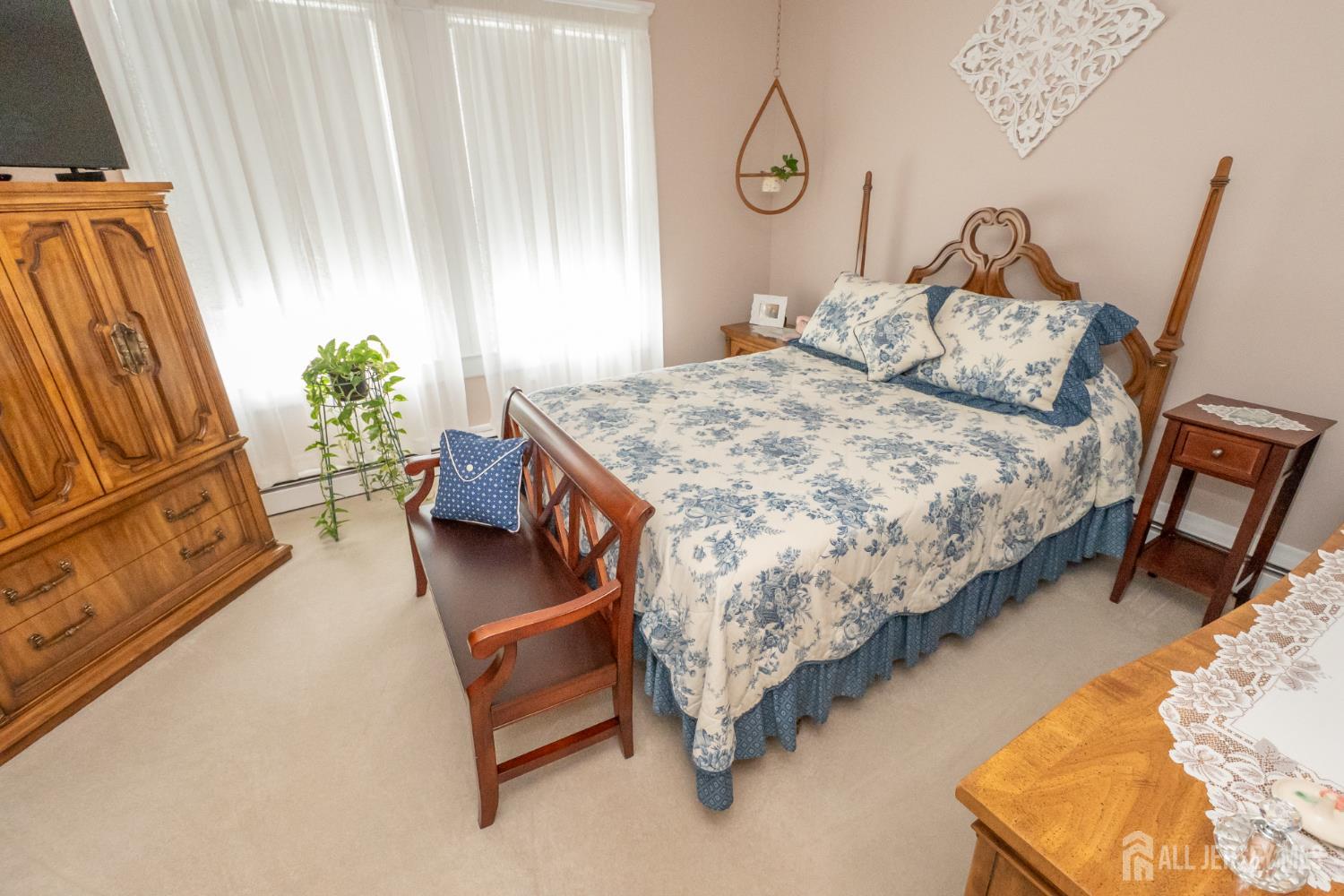 Milltown, New Jersey, 08850, United States, 4 Bedrooms Bedrooms, ,2 BathroomsBathrooms,Residential,For Sale,1885841