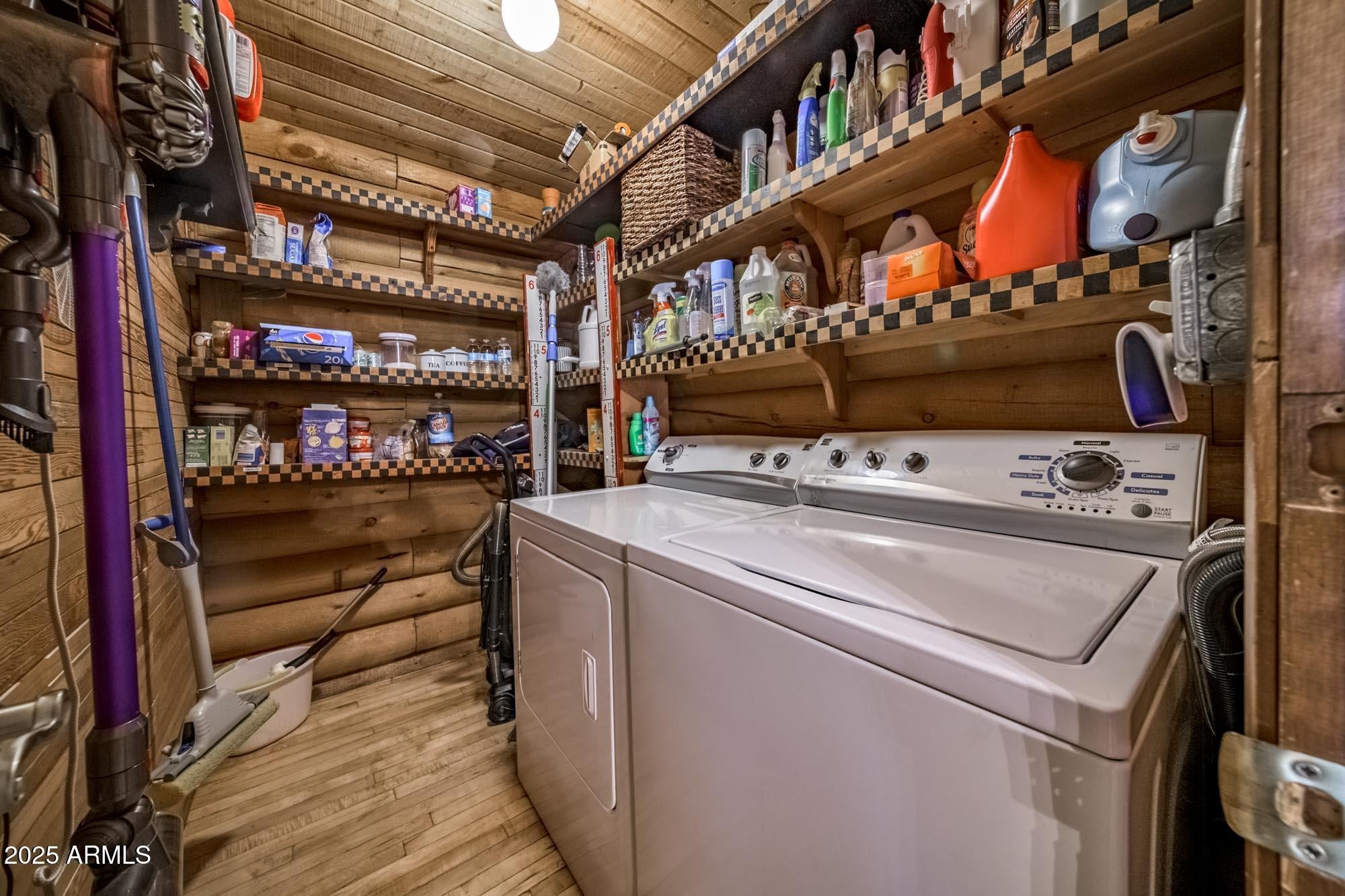 Munds Park, Arizona, 86017, United States, 3 Bedrooms Bedrooms, ,3 BathroomsBathrooms,Residential,For Sale,1867228
