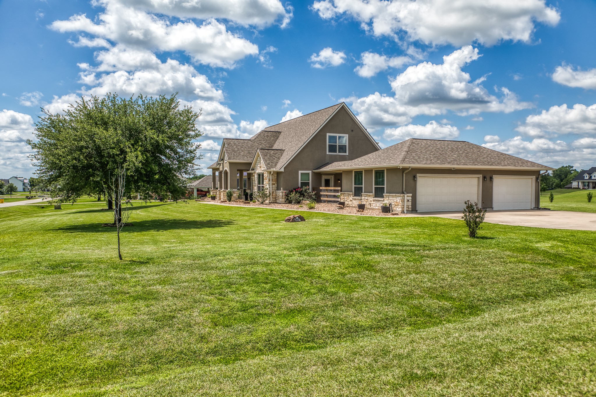 586 Ruby Drive, Bellville, TX, 77418 - 物件實景